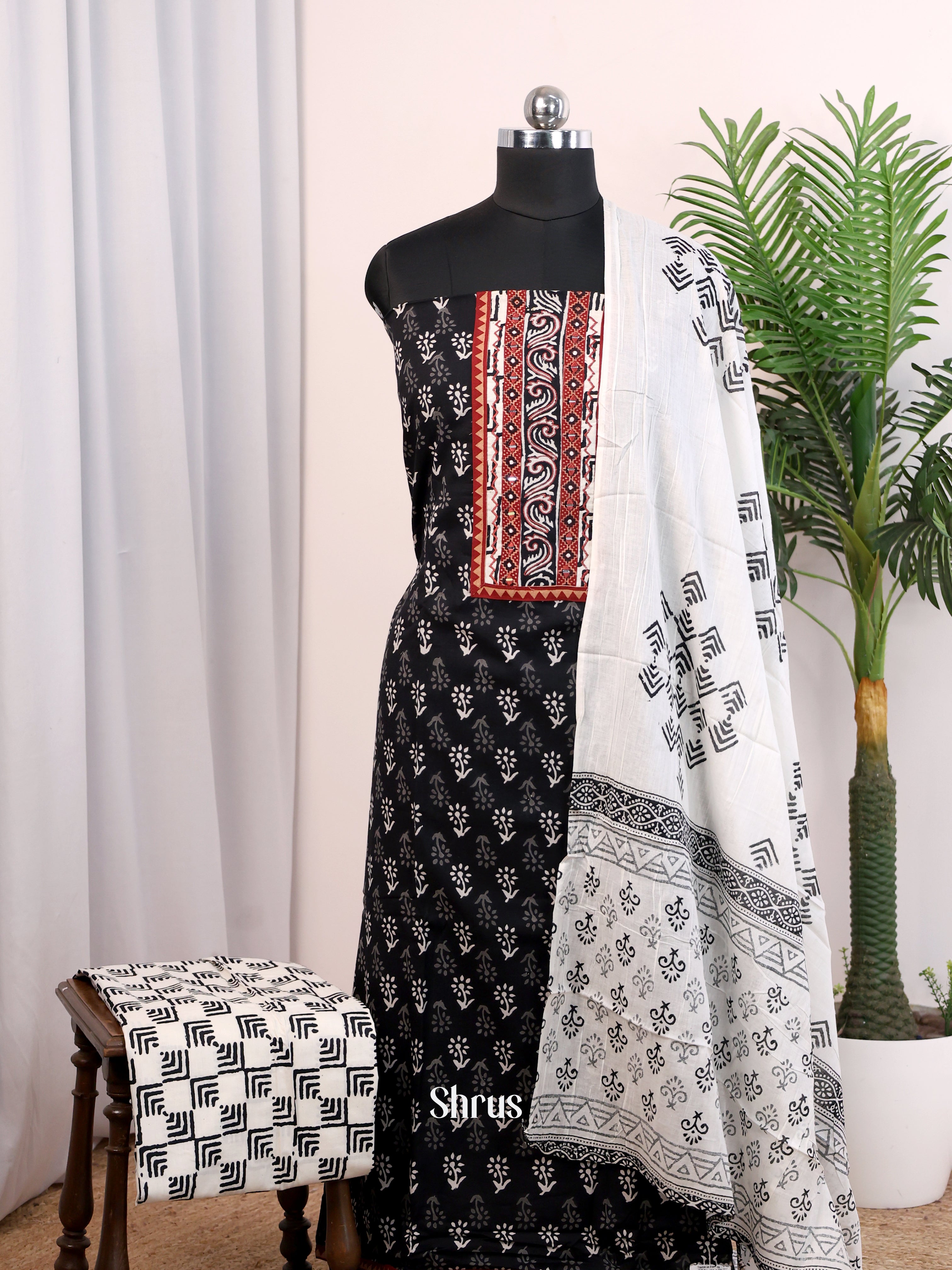 Black & White - Cotton salwar - Shop on Shrus.com