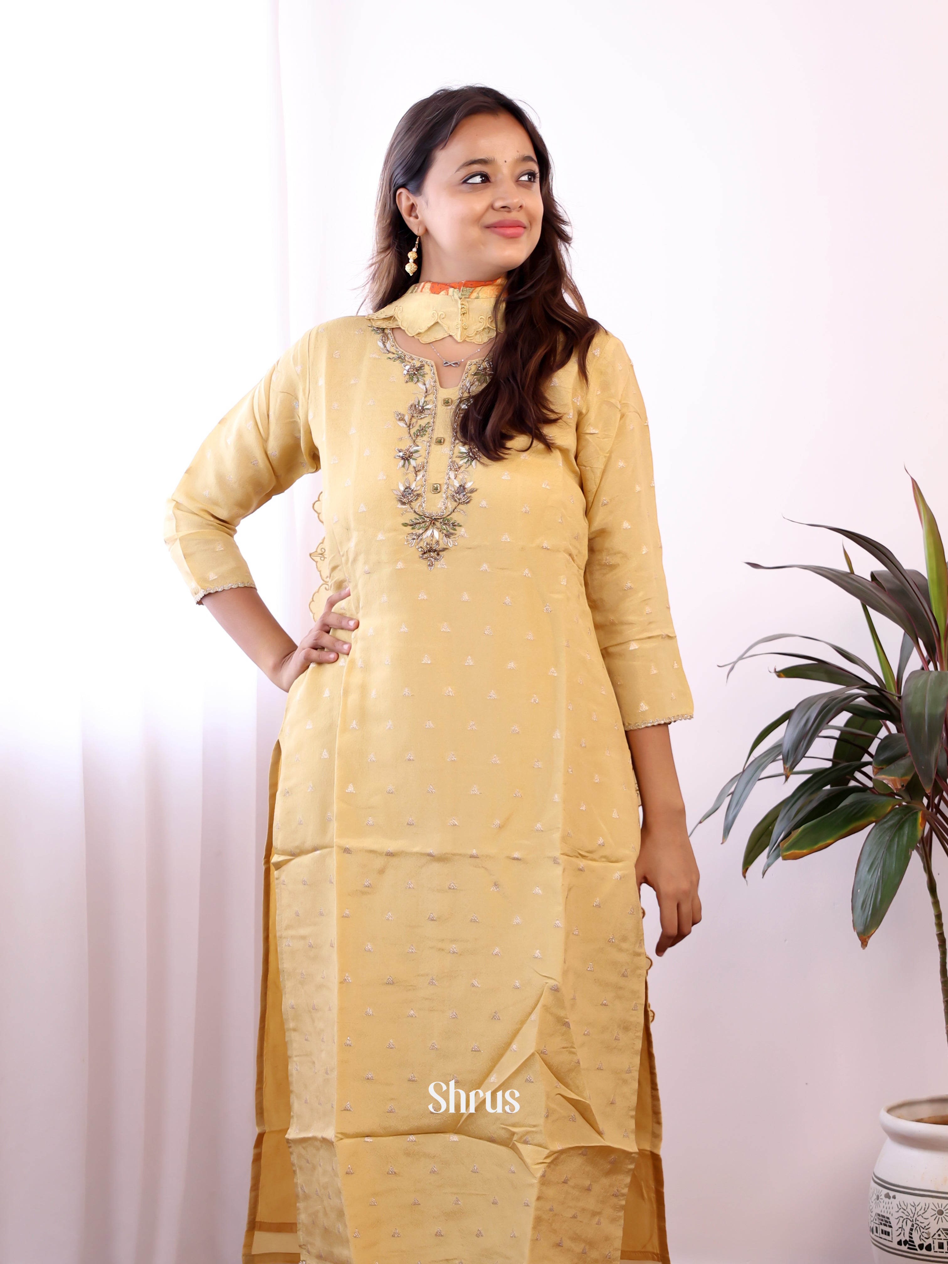 CIS14207 - Readymade Suits - Shop on Shrus.com