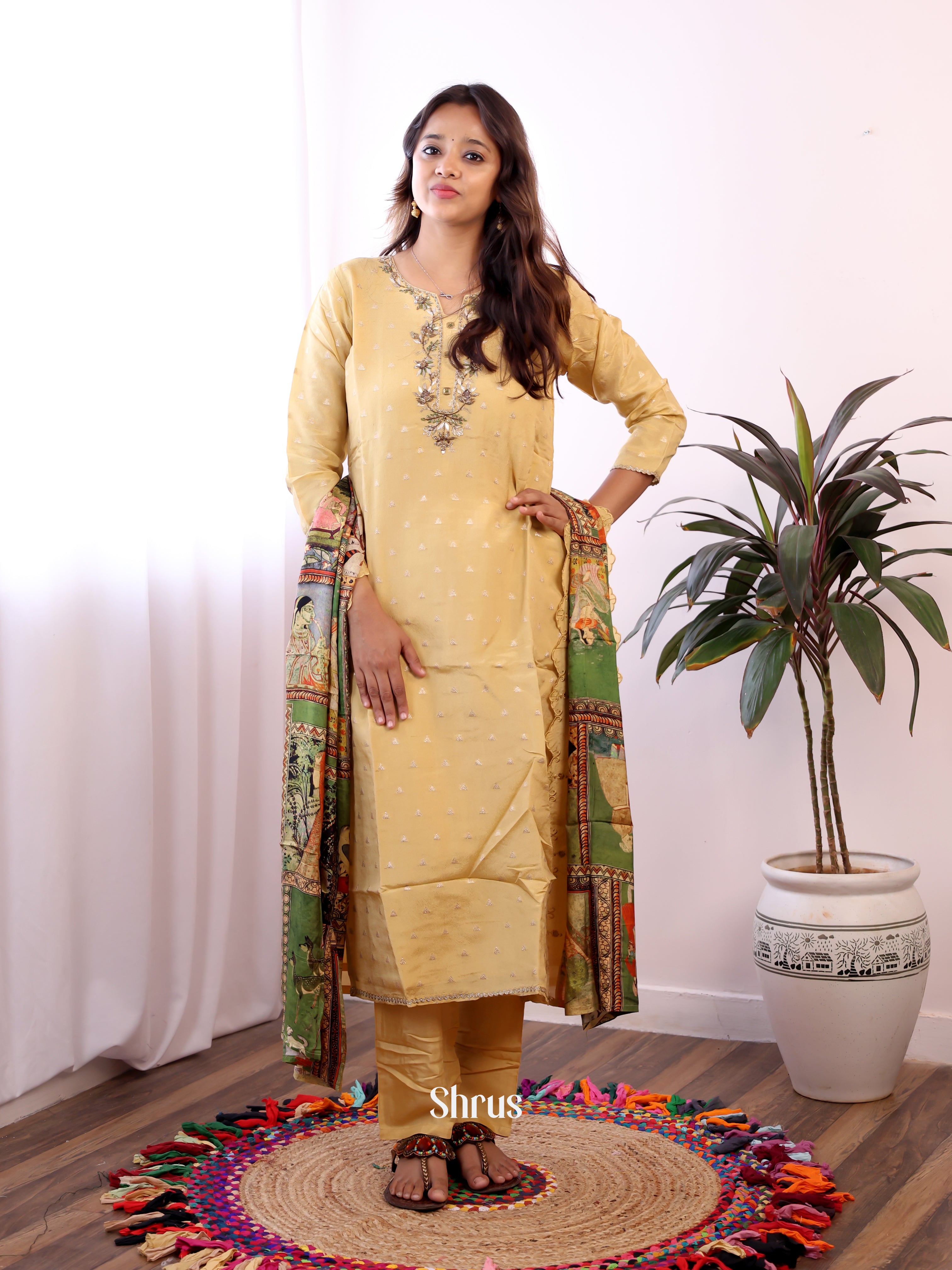 CIS14207 - Readymade Suits - Shop on Shrus.com
