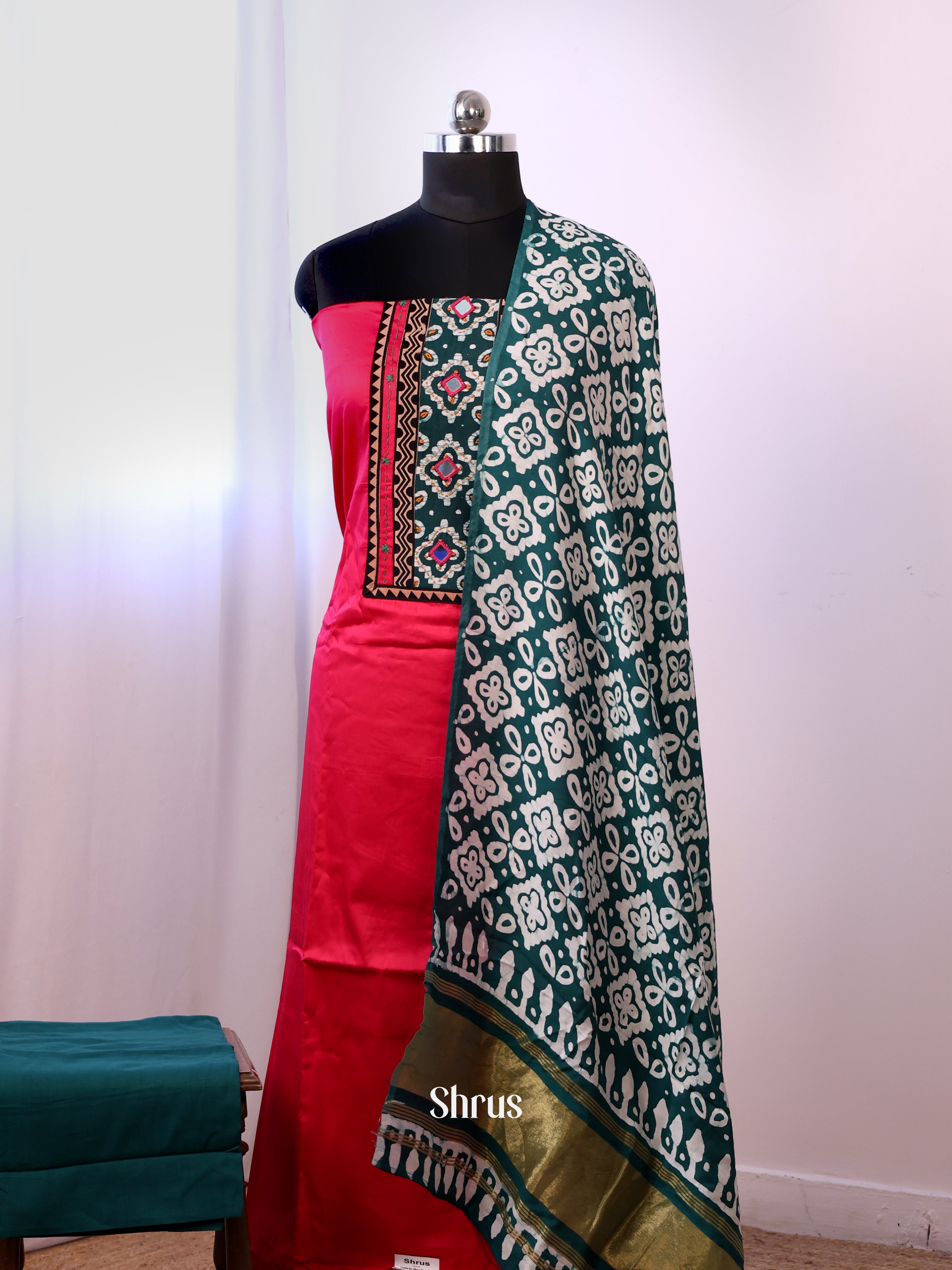 Red & Green - Cotton salwar - Shop on Shrus.com