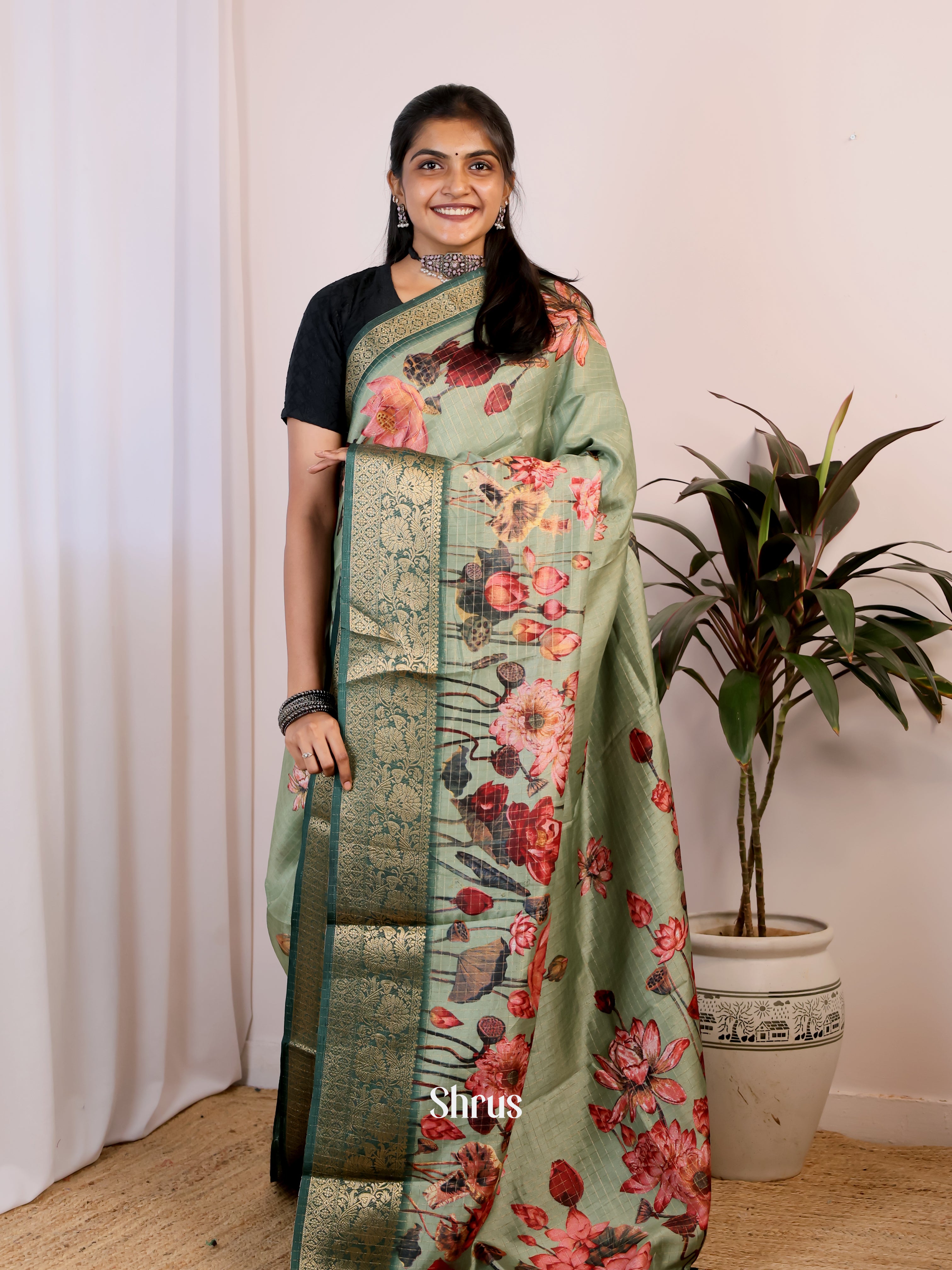 Green- Semi Dola silk Saree - Shop on Shrus.com