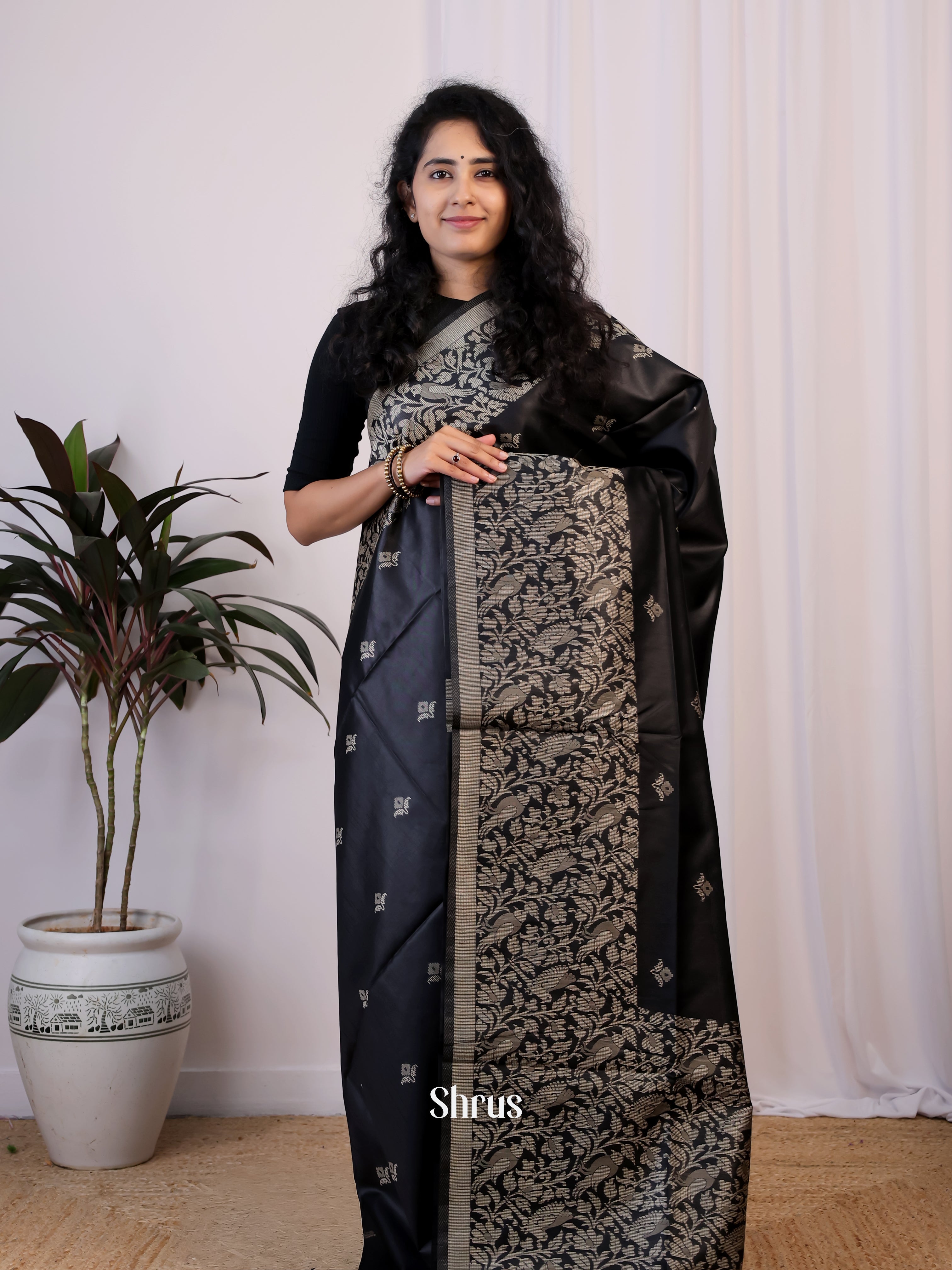 Green - Semi Rawsilk Saree - Shop on Shrus.com