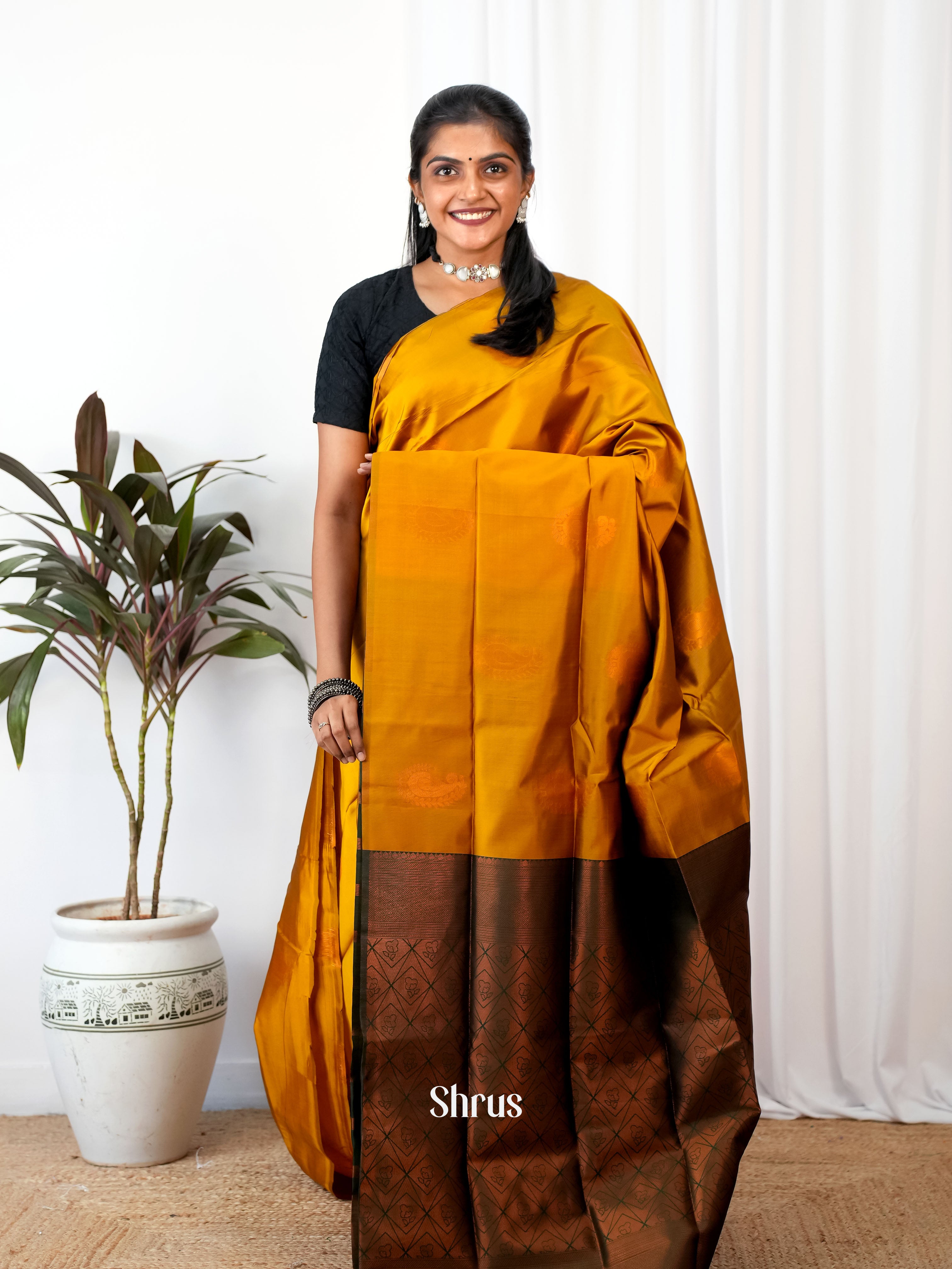 CIS15150 - Semi Softsilk - Shop on Shrus.com