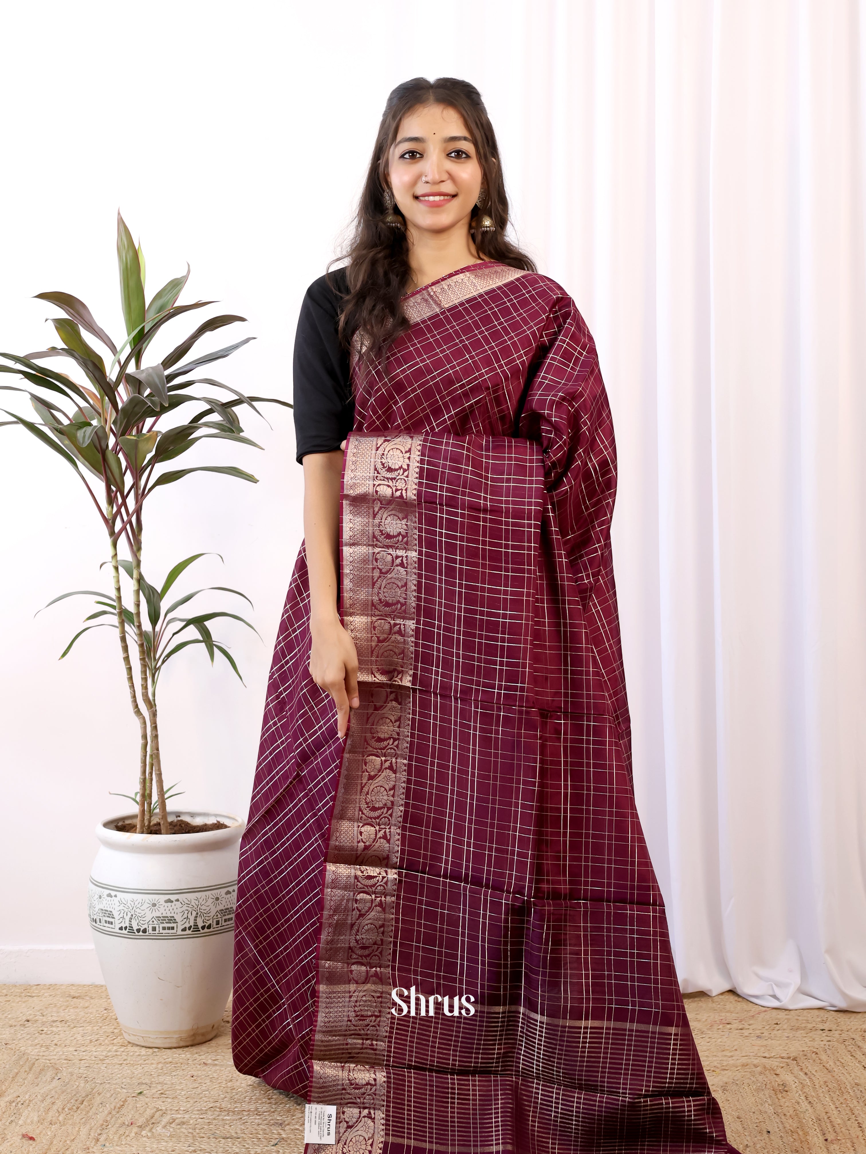 Maroon & Green - Semi Organza Saree - Shop on Shrus.com