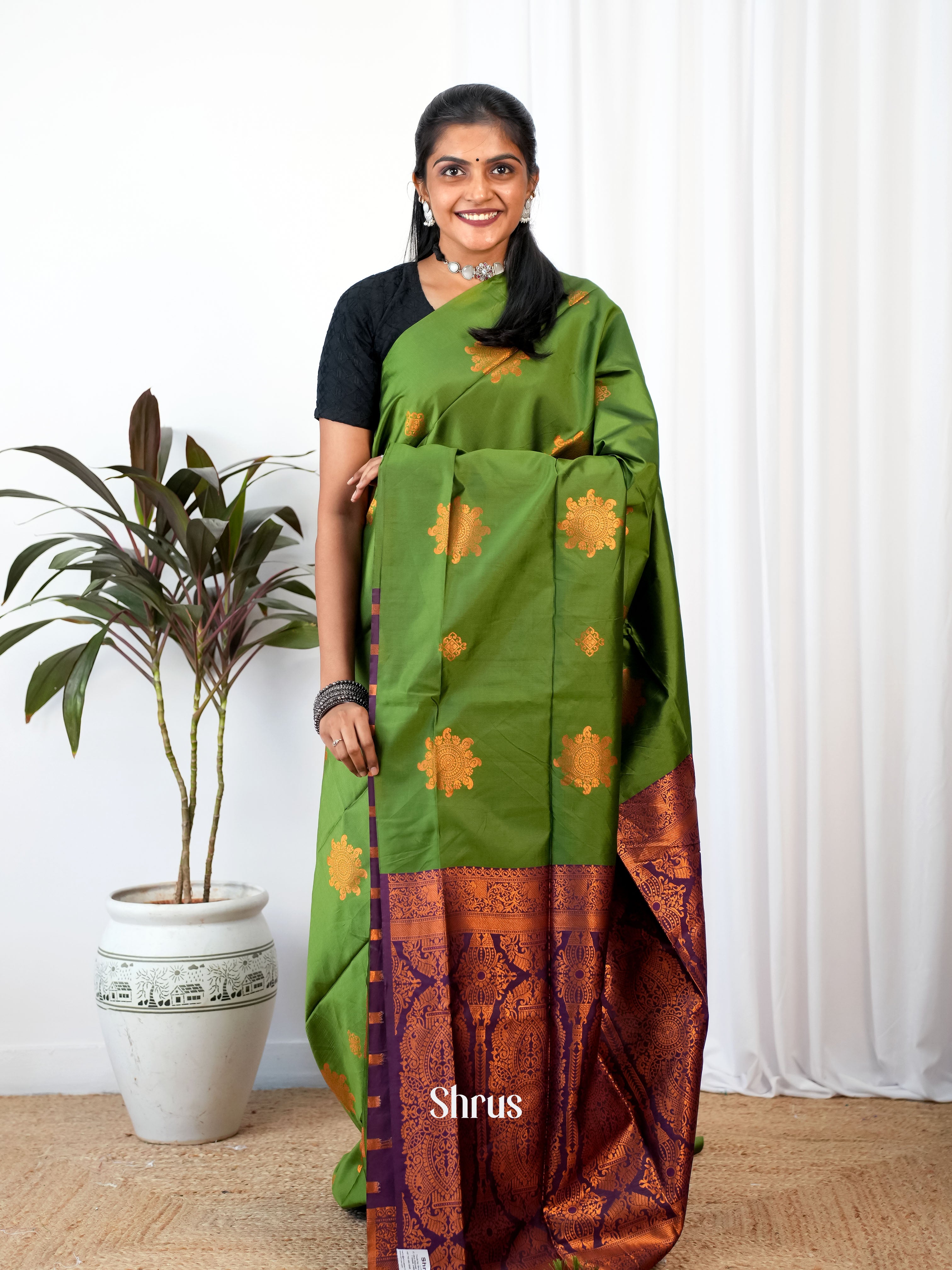 Green & Purple - Semi Softsilk - Shop on Shrus.com