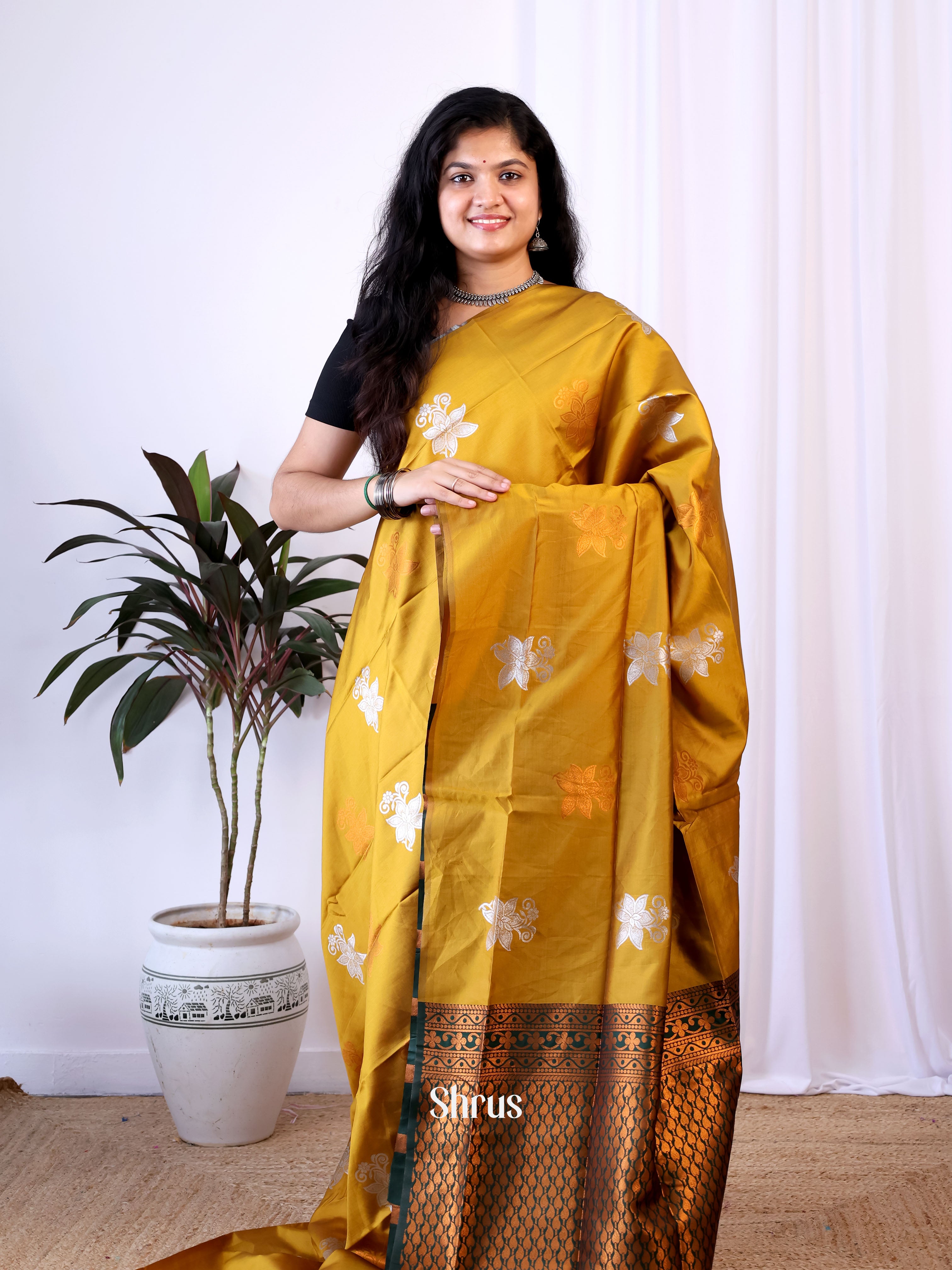 CIS15375 - Semi Softsilk Saree - Shop on Shrus.com