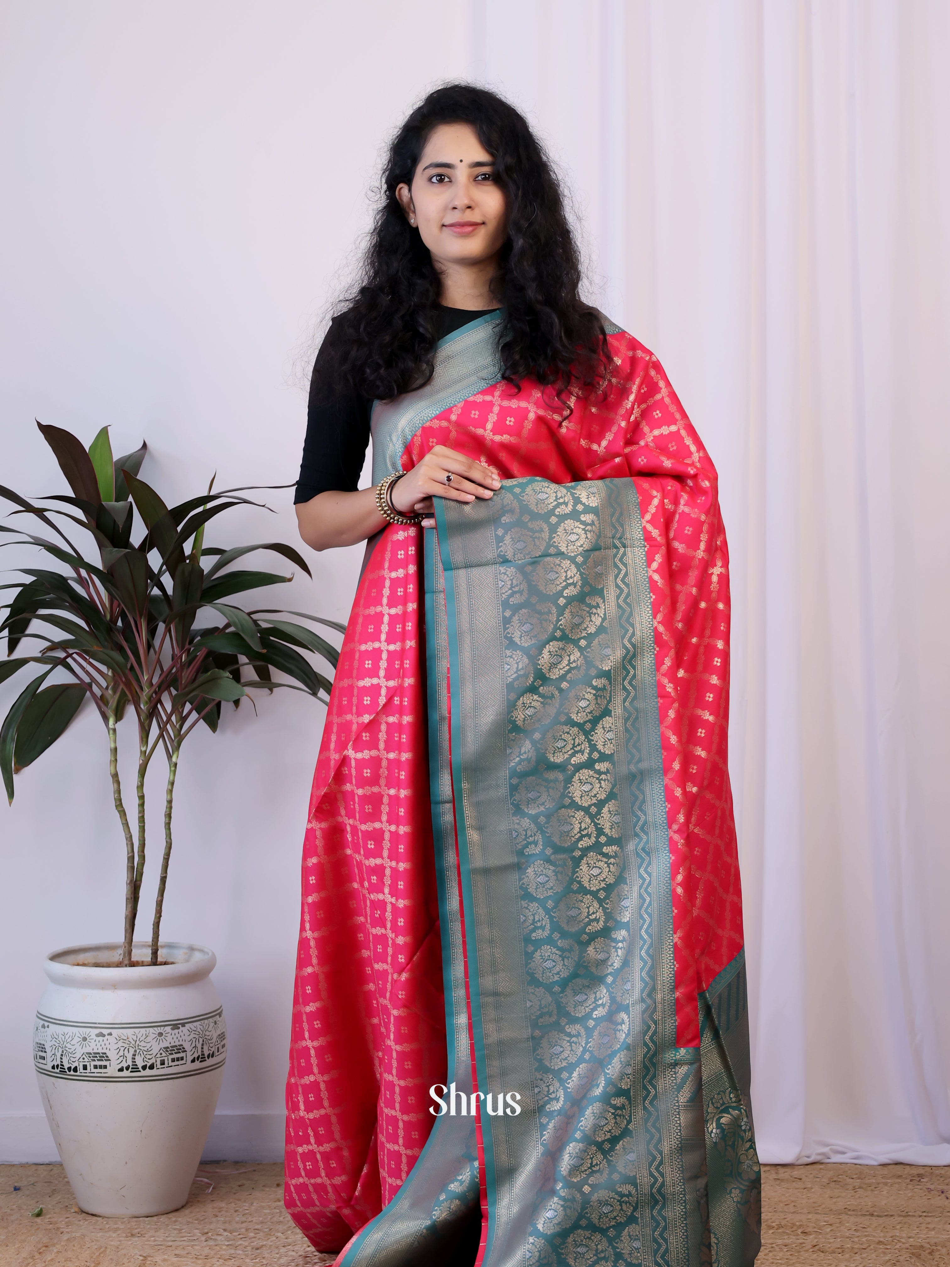 Reddish Pink & Green- Semi Softsilk Saree - Shop on Shrus.com