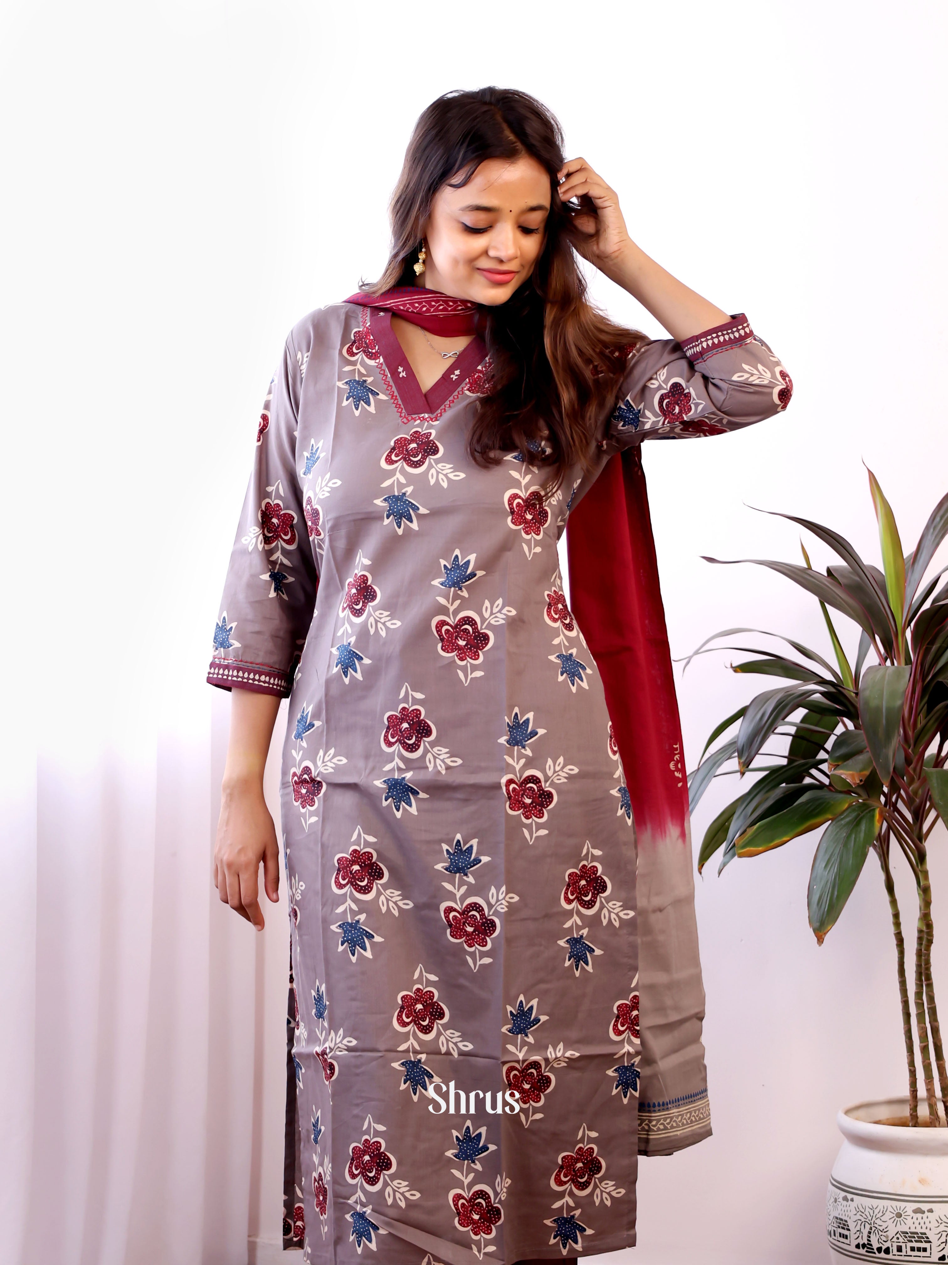 Grey & Maroon -Cotton 3pc Readymade Suits - Shop on Shrus.com