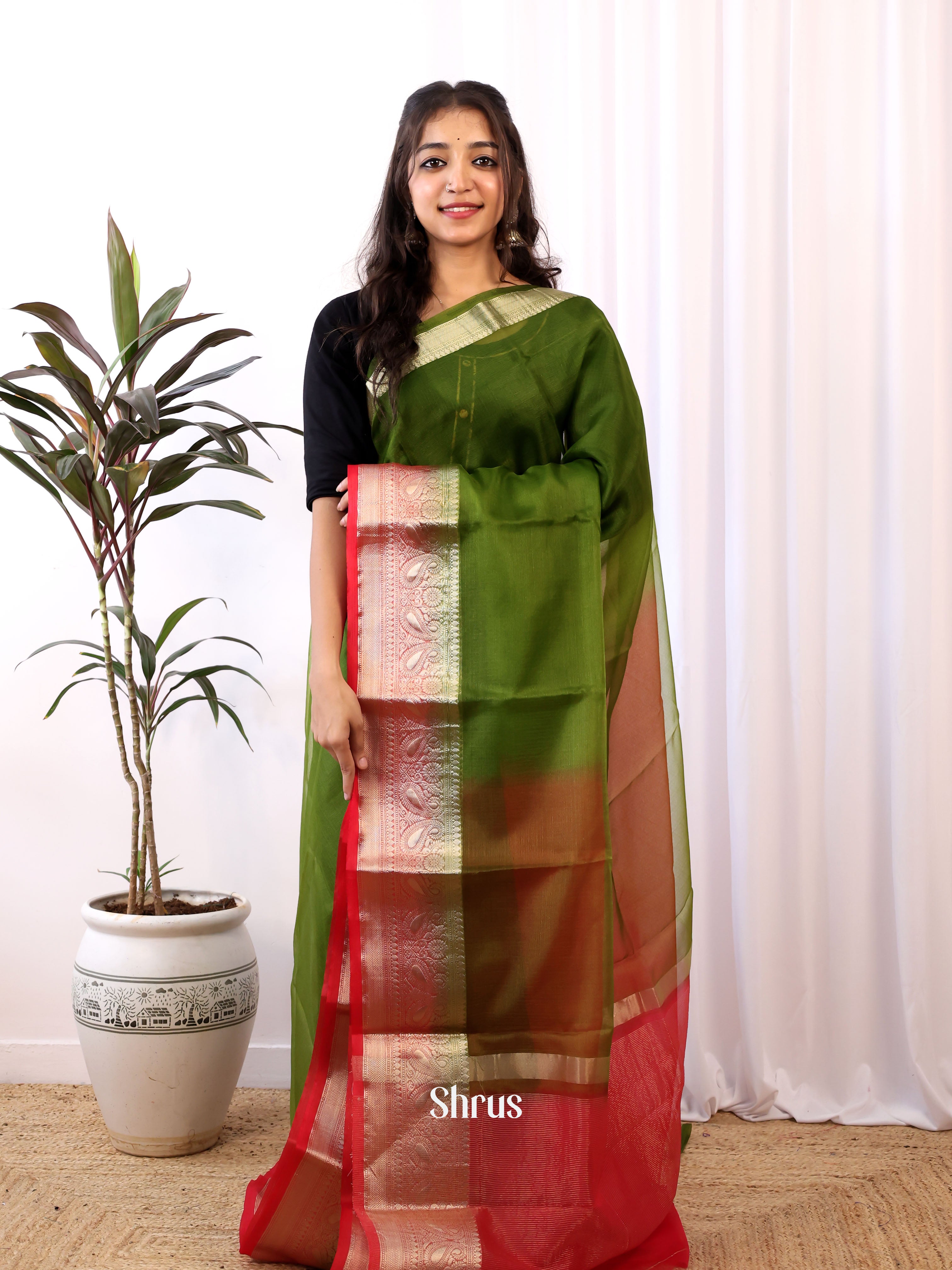 Green & Red - Semi Organza Saree - Shop on Shrus.com