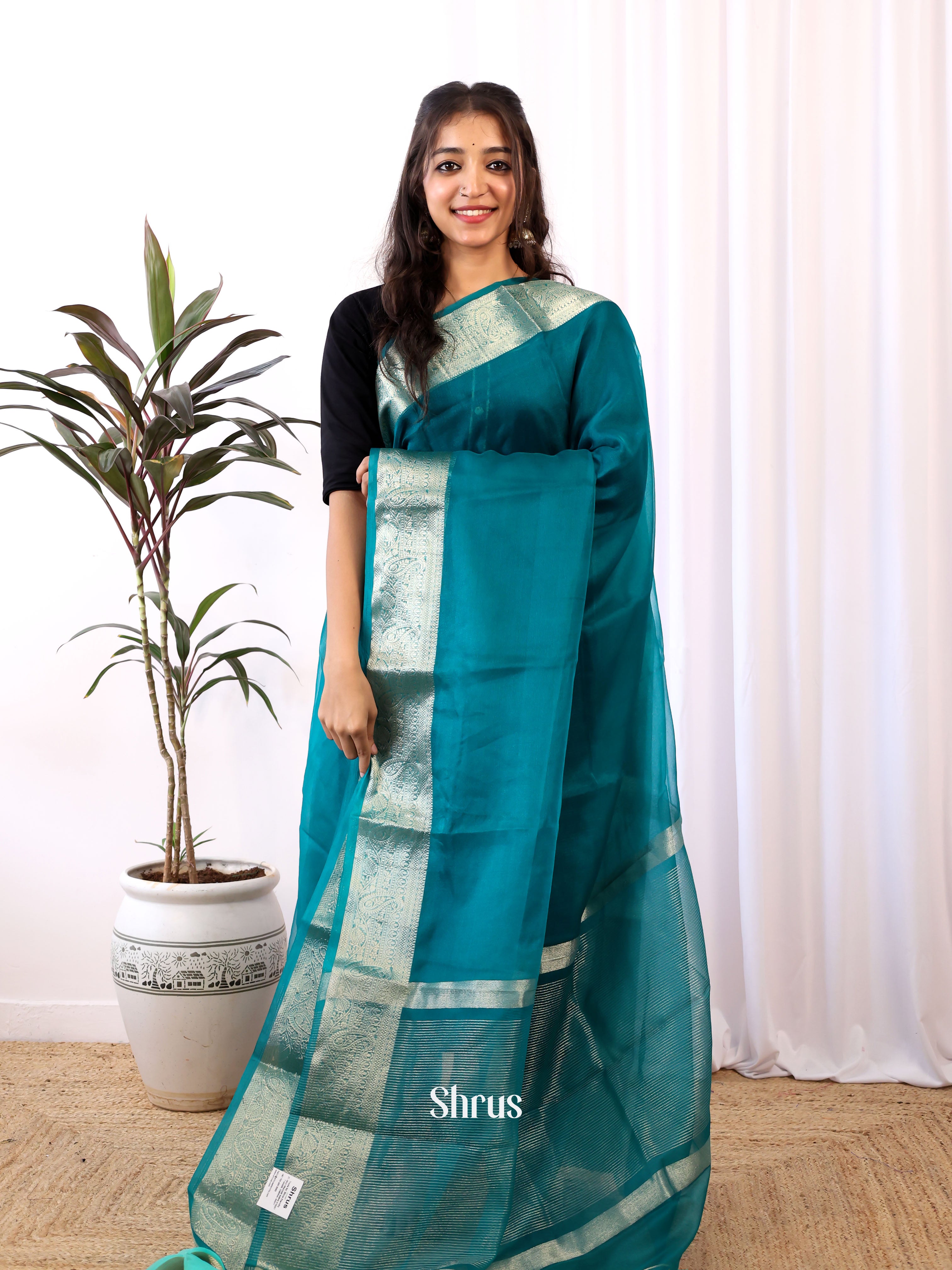 Green- Semi Organza Saree - Shop on Shrus.com