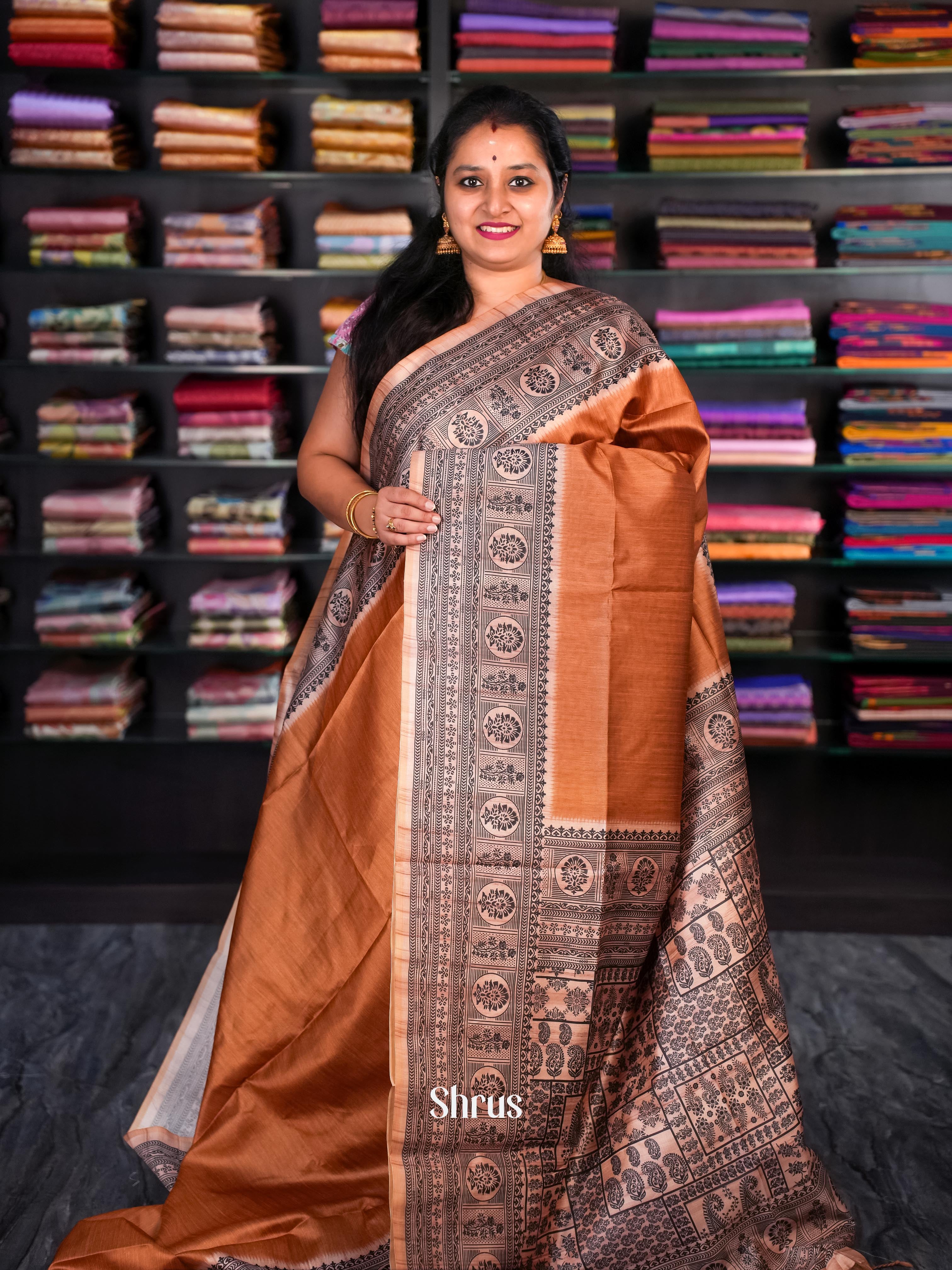 Brown & Lite Brown - Champa semi tussar - Shop on Shrus.com