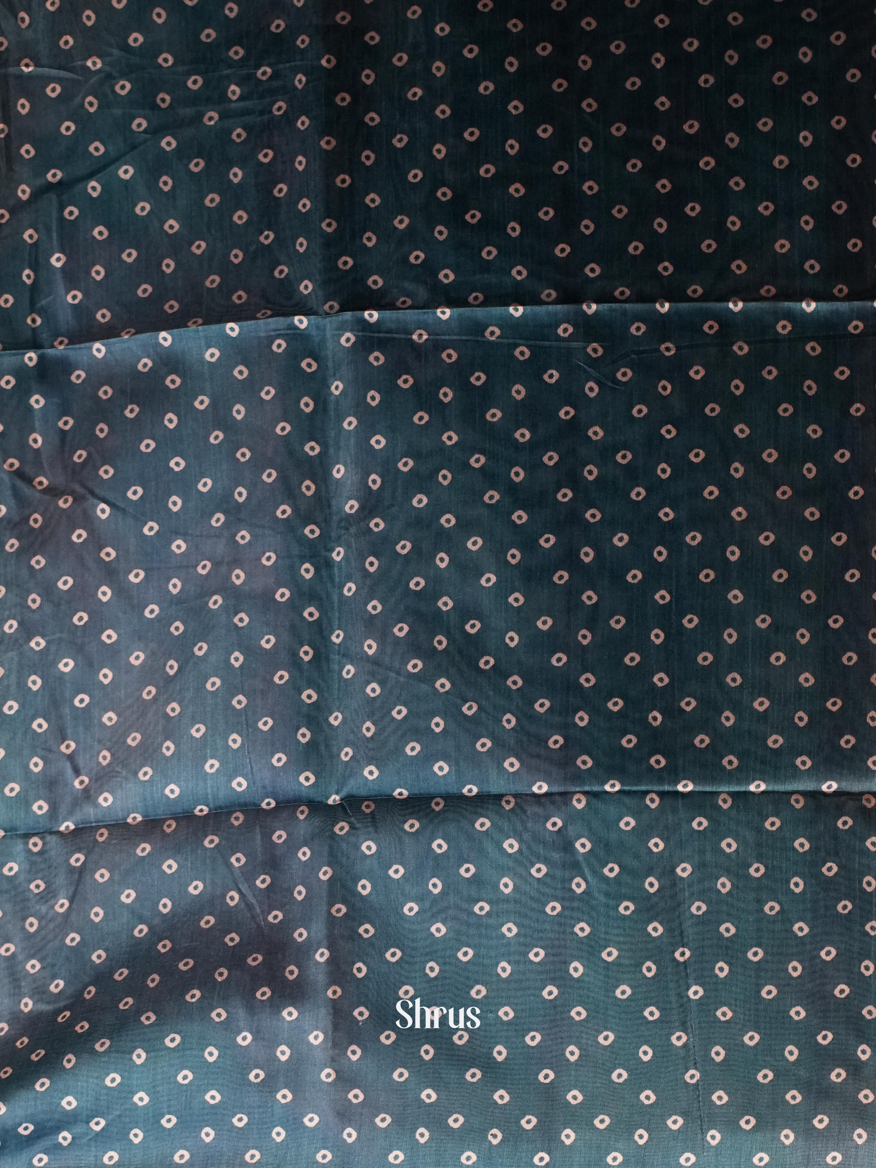 Red & Green - Champa semi tussar - Shop on Shrus.com