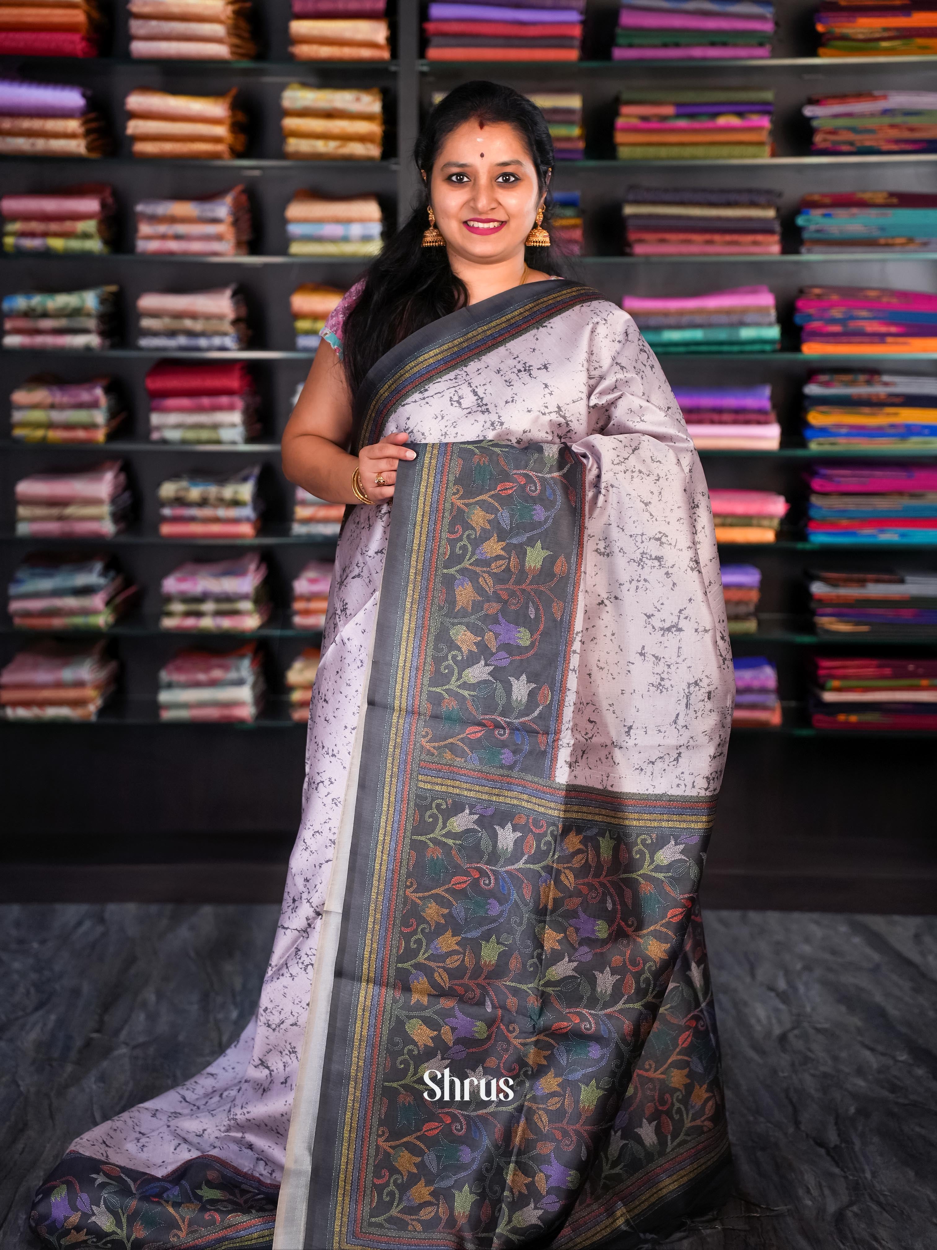 Mild Lavender & Black - Champa semi tussar - Shop on Shrus.com