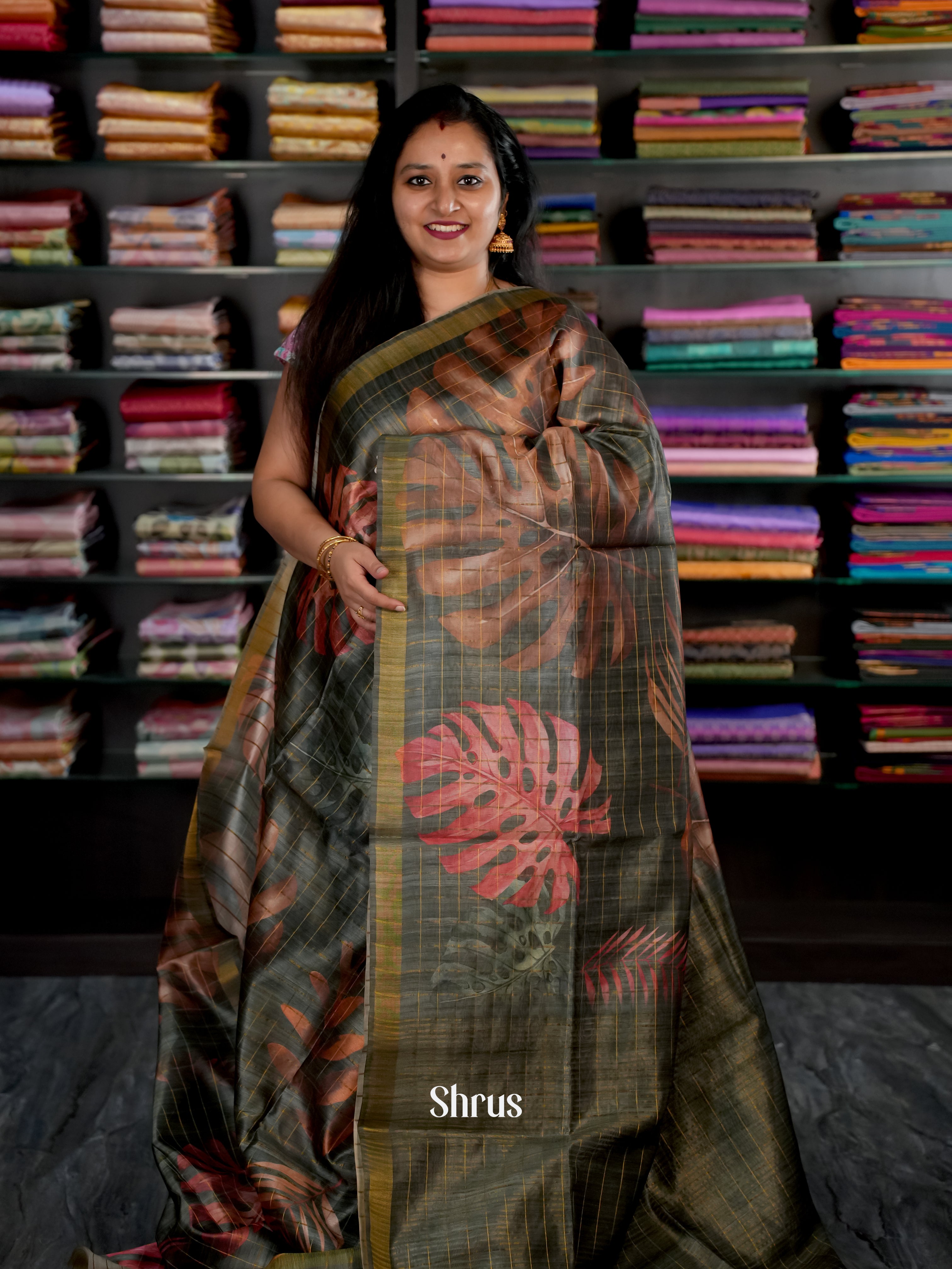 Green - Champa Semi tussar - Shop on Shrus.com