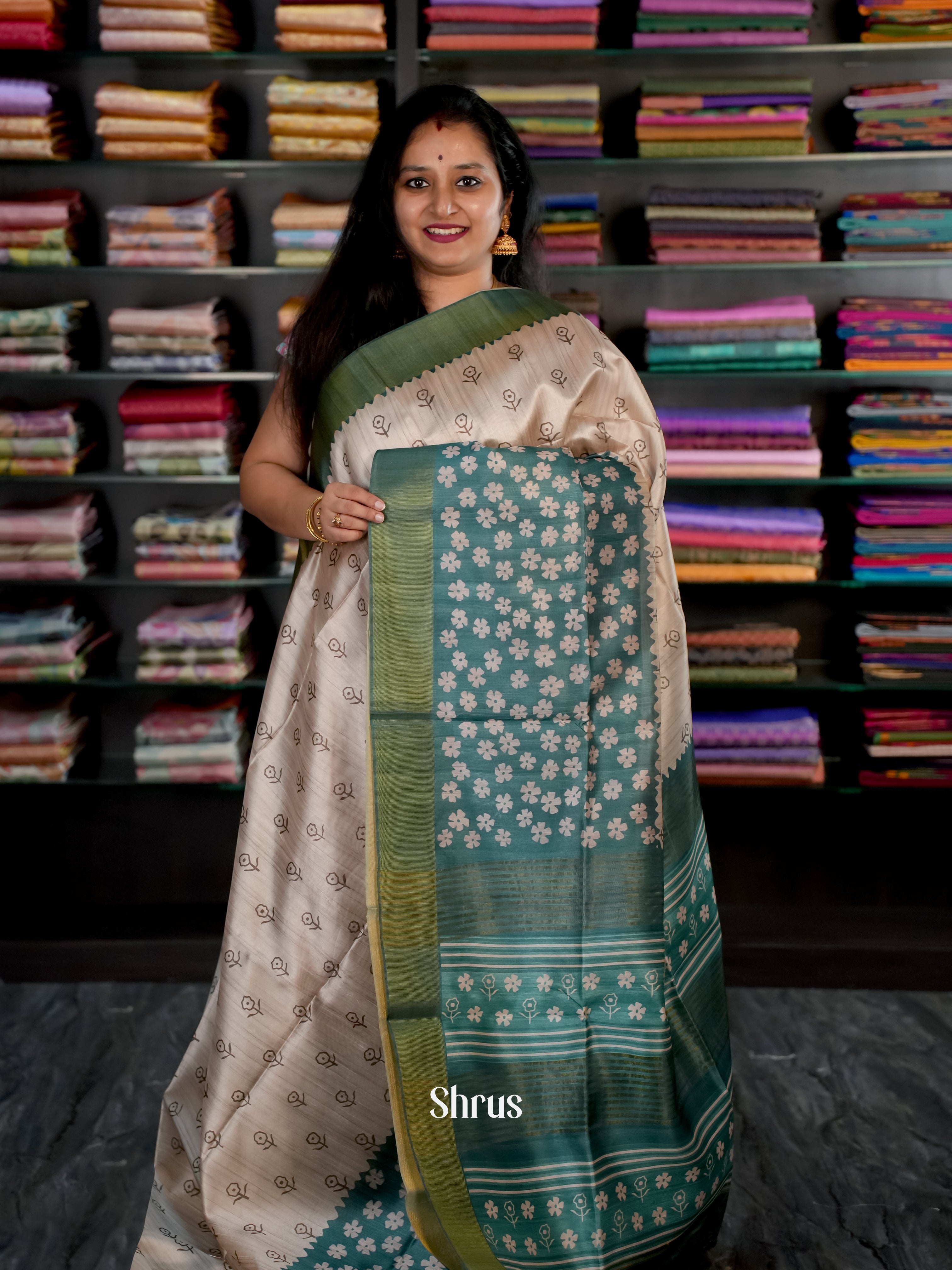 Grey & Green - Champa semi tussar - Shop on Shrus.com