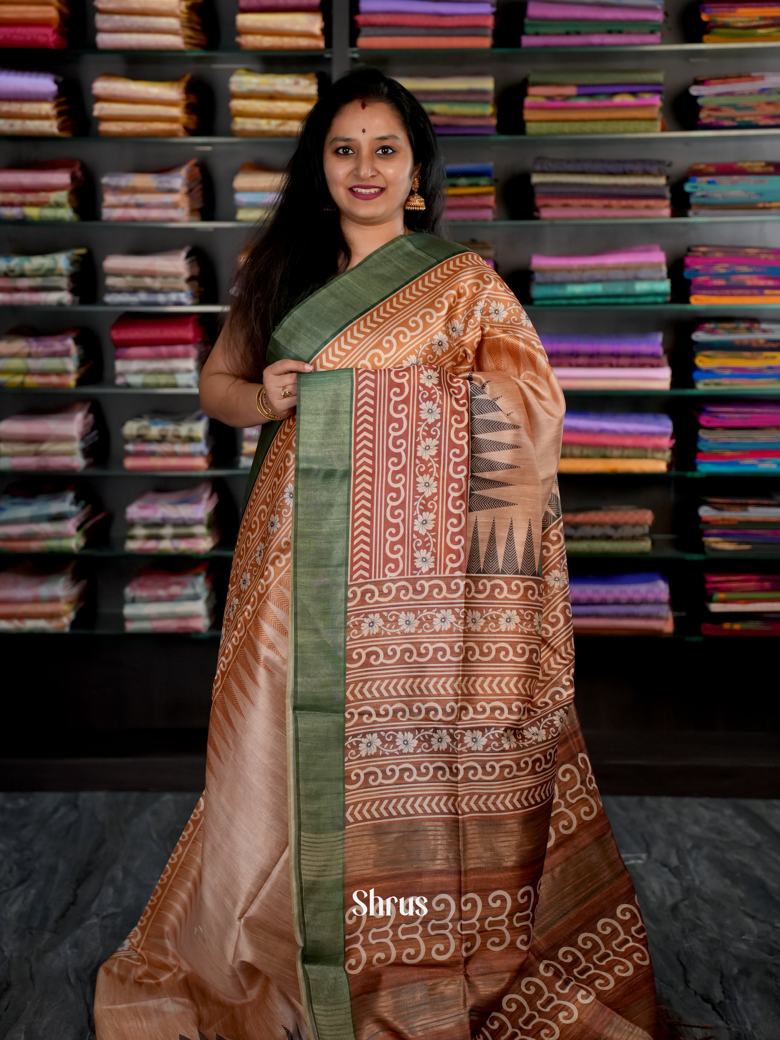 Creamy Brown & Green - Champa semi tussar - Shop on Shrus.com