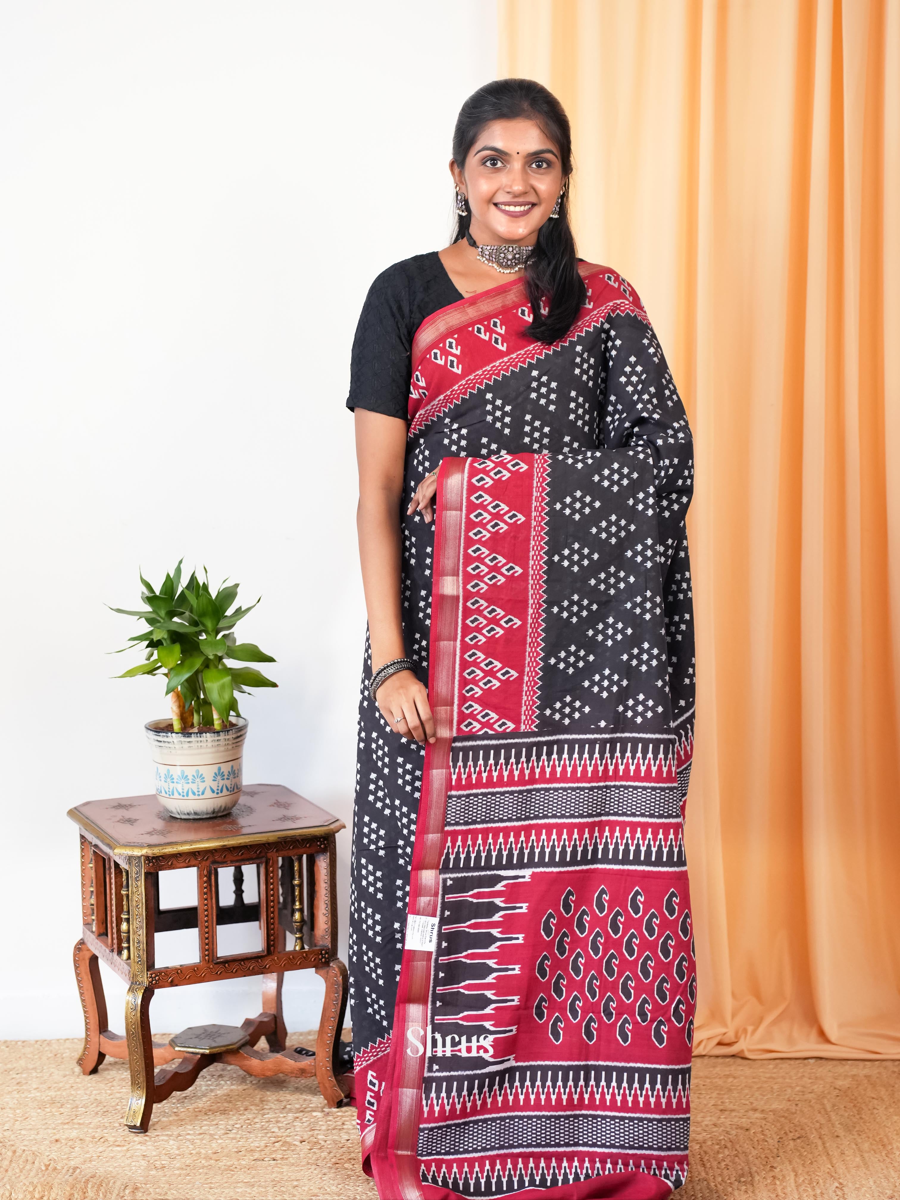 Black & Red - Art Modal Saree - Shop on Shrus.com