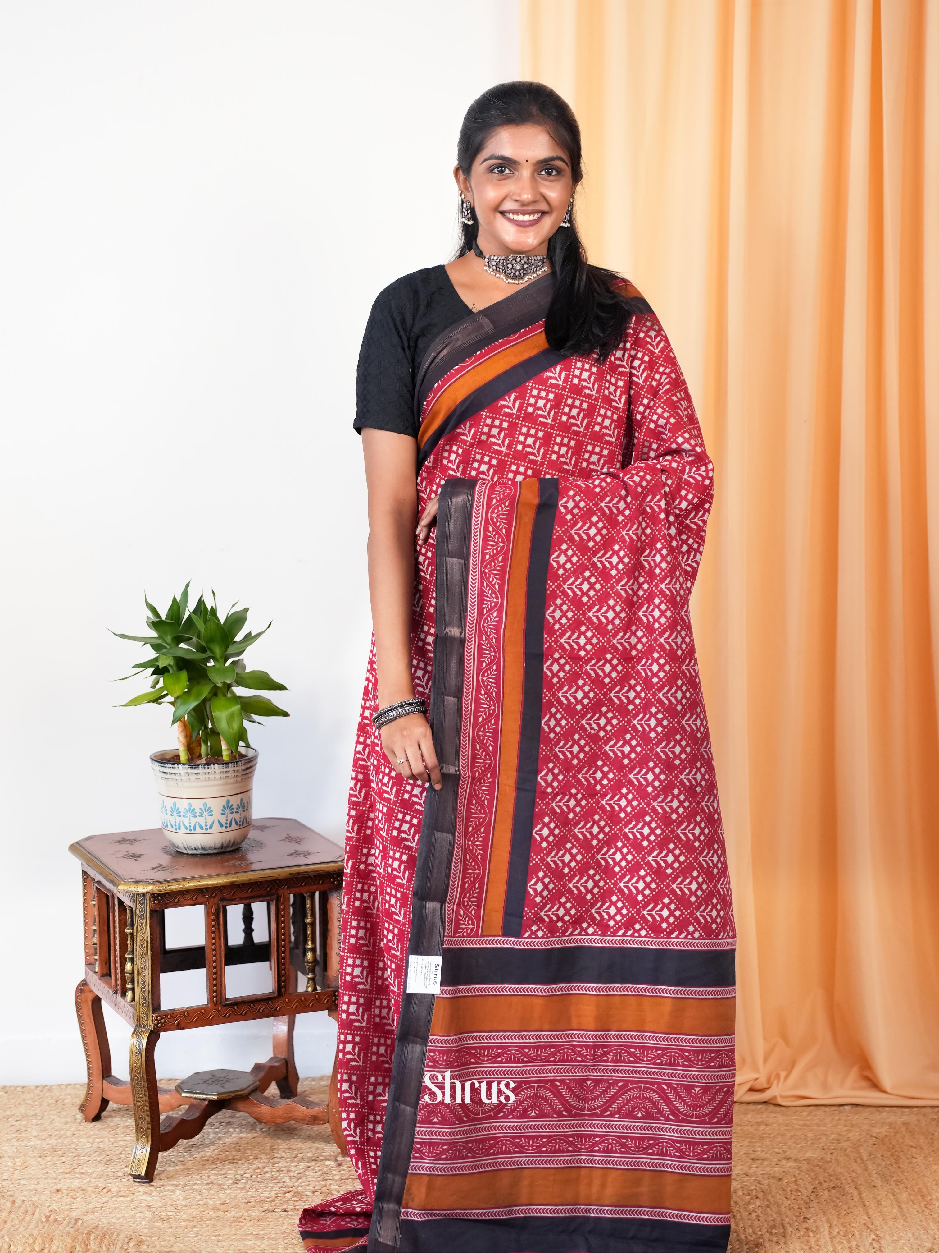 Red & Black - Art Modal Saree - Shop on Shrus.com