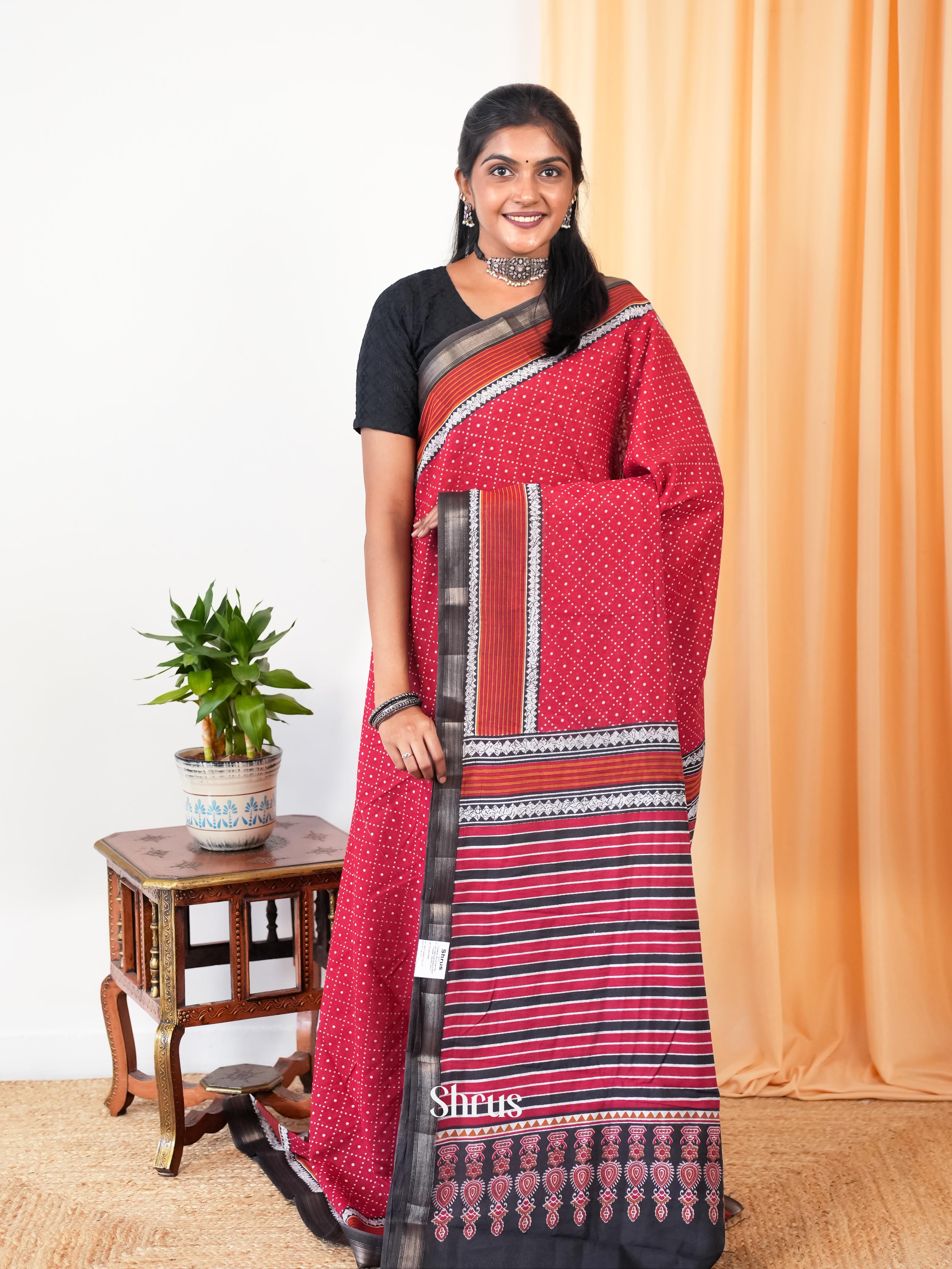 Red & Black - Art Modal Saree - Shop on Shrus.com