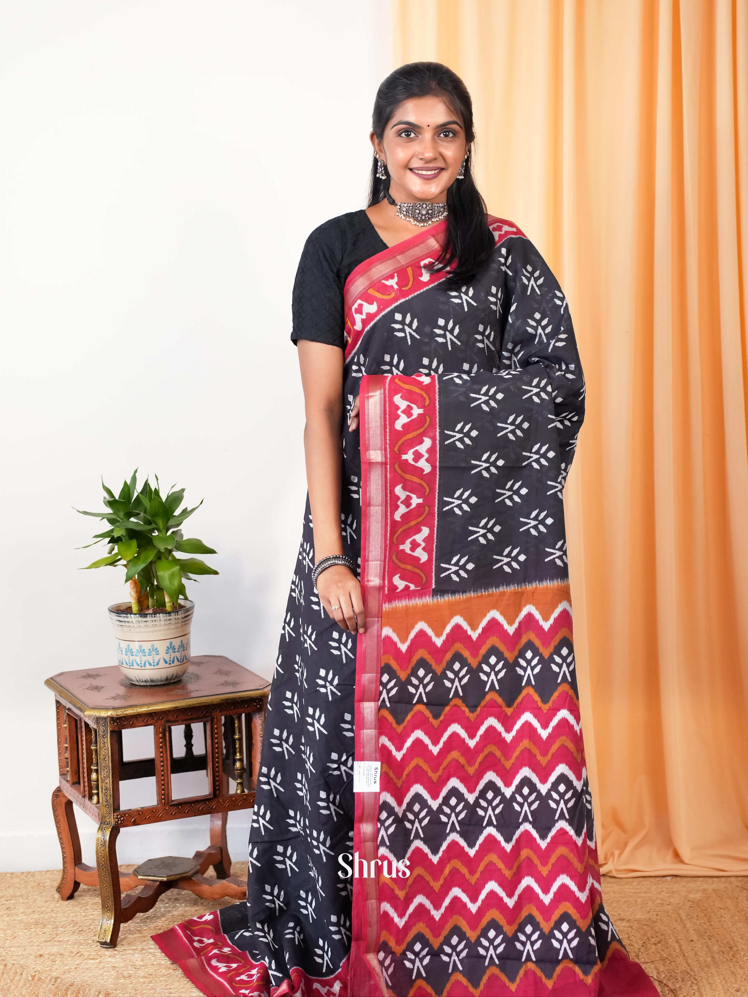 Black & Red - Art Modal Saree - Shop on Shrus.com