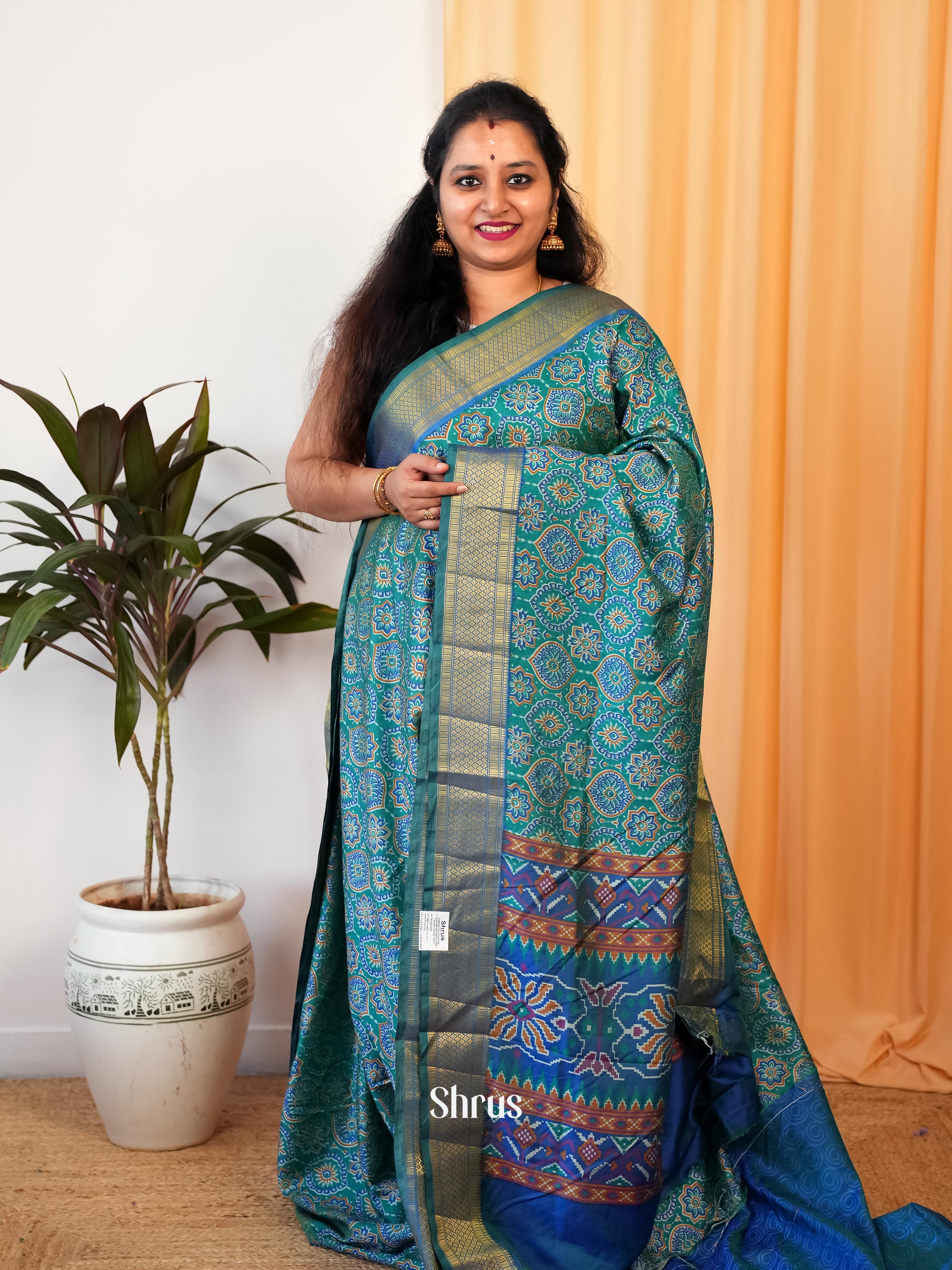 CIS19550 - Semi Patola Saree - Shop on Shrus.com