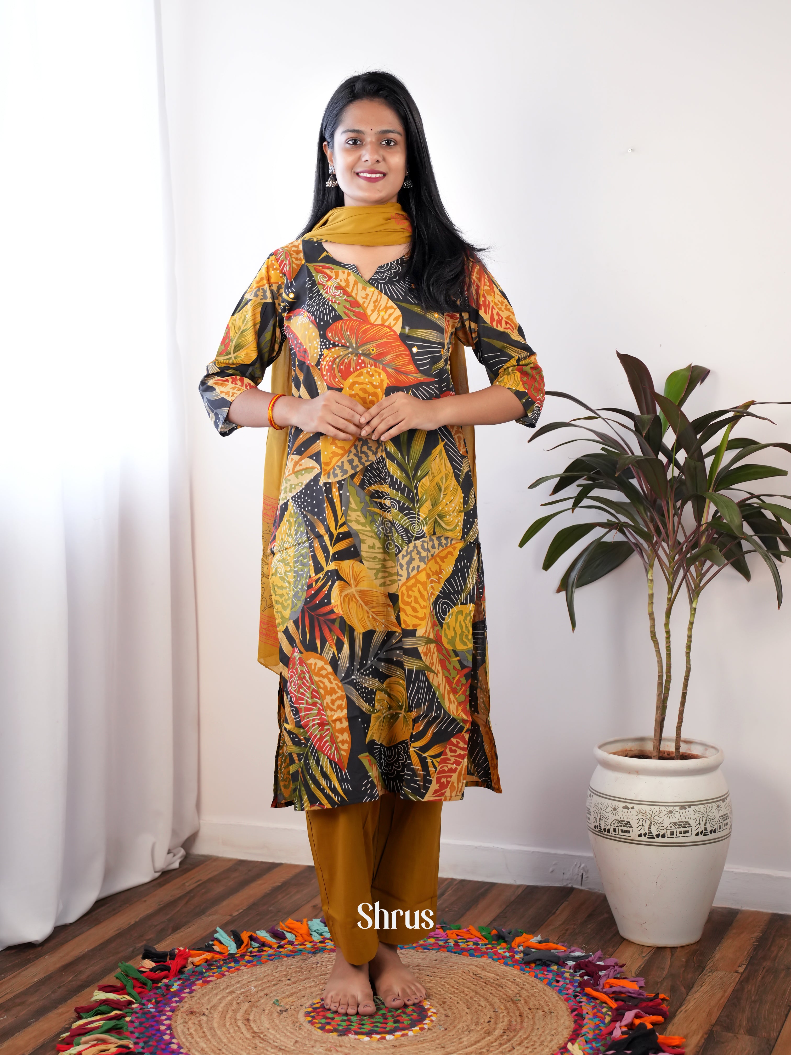 Black -3pc Casual Readymade Suits - Shop on Shrus.com