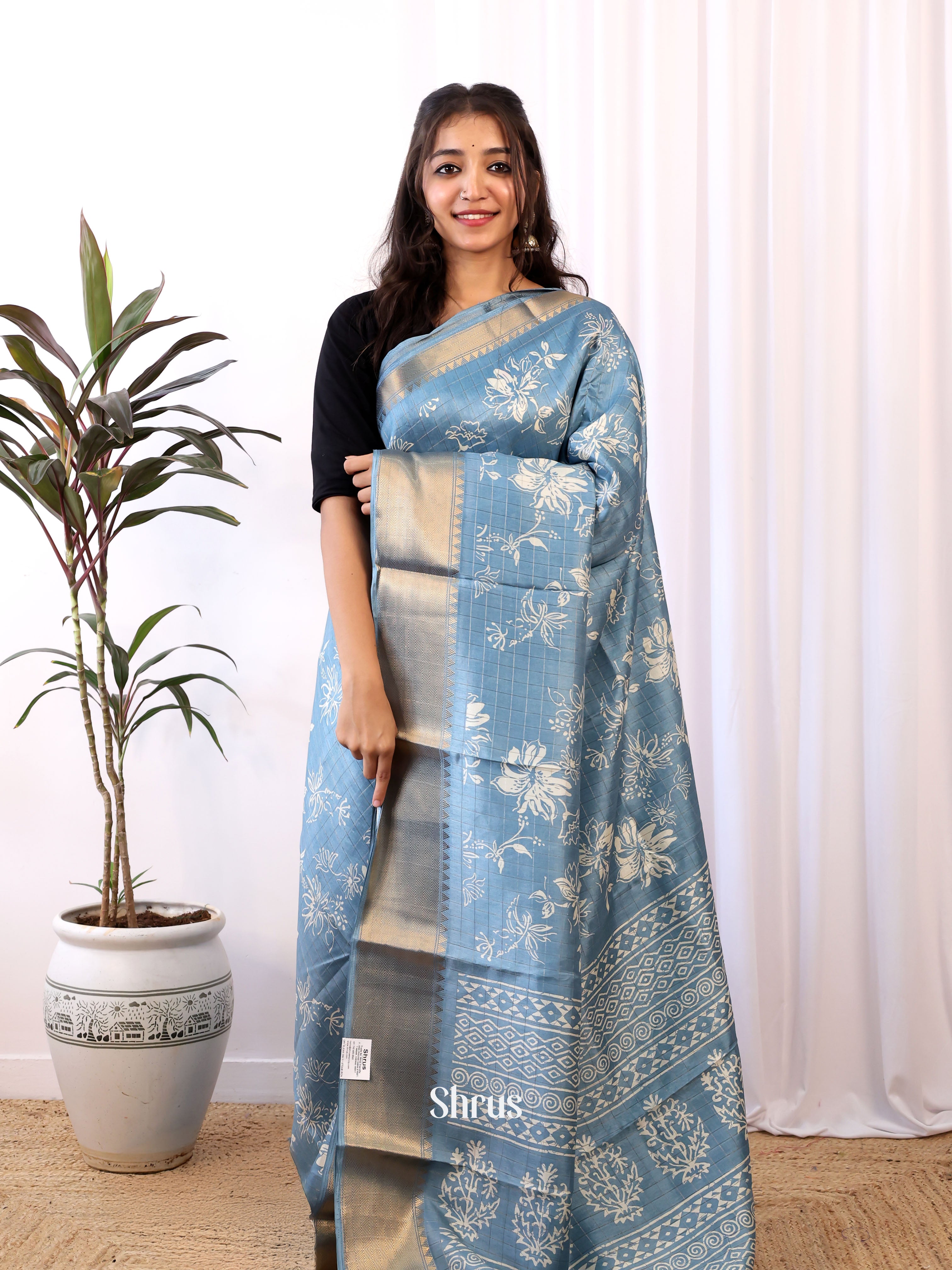 Bluish Grey - Semi Crepe Saree - Shop on Shrus.com
