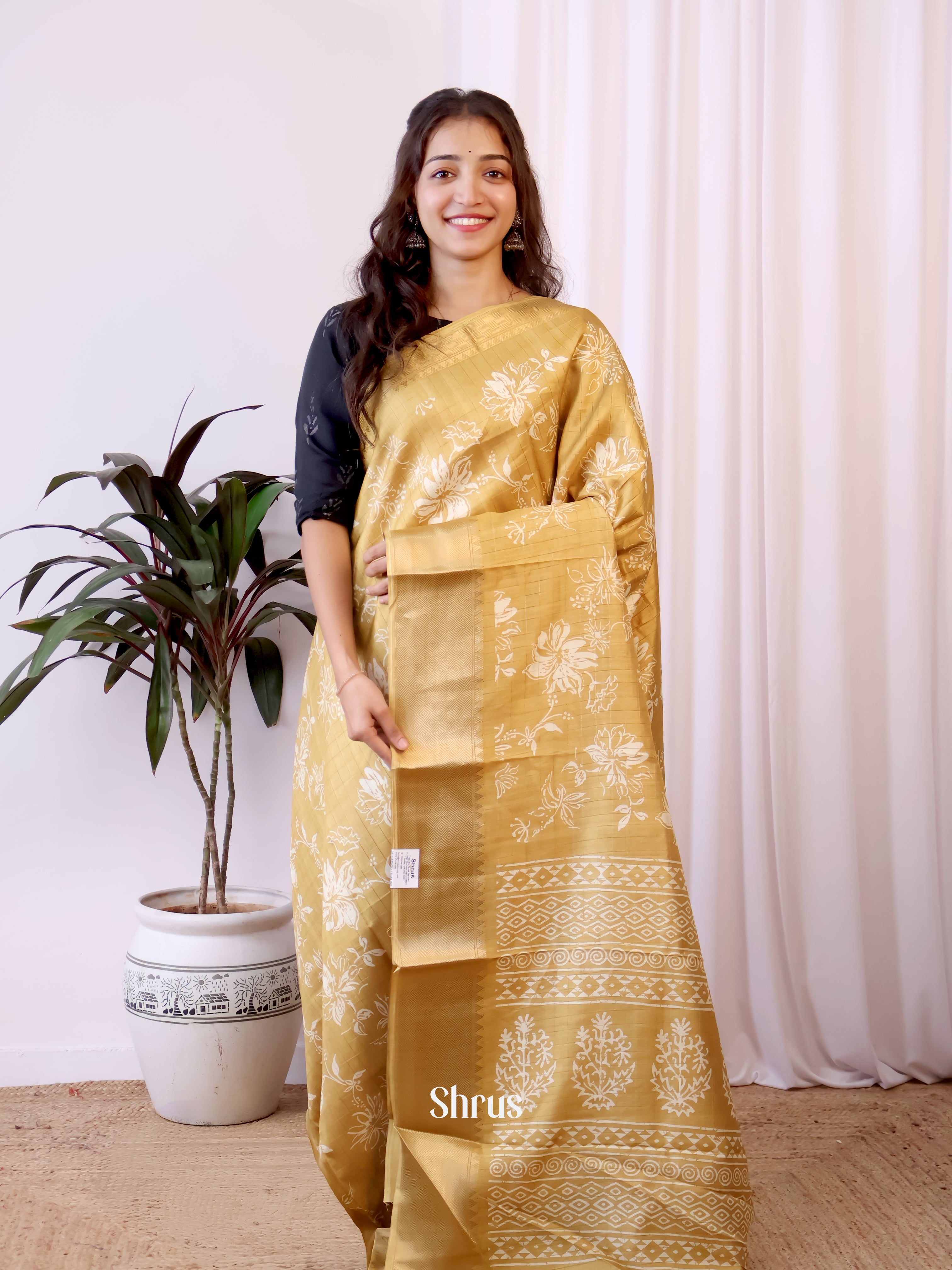 Beige - Semi Crepe Saree - Shop on Shrus.com