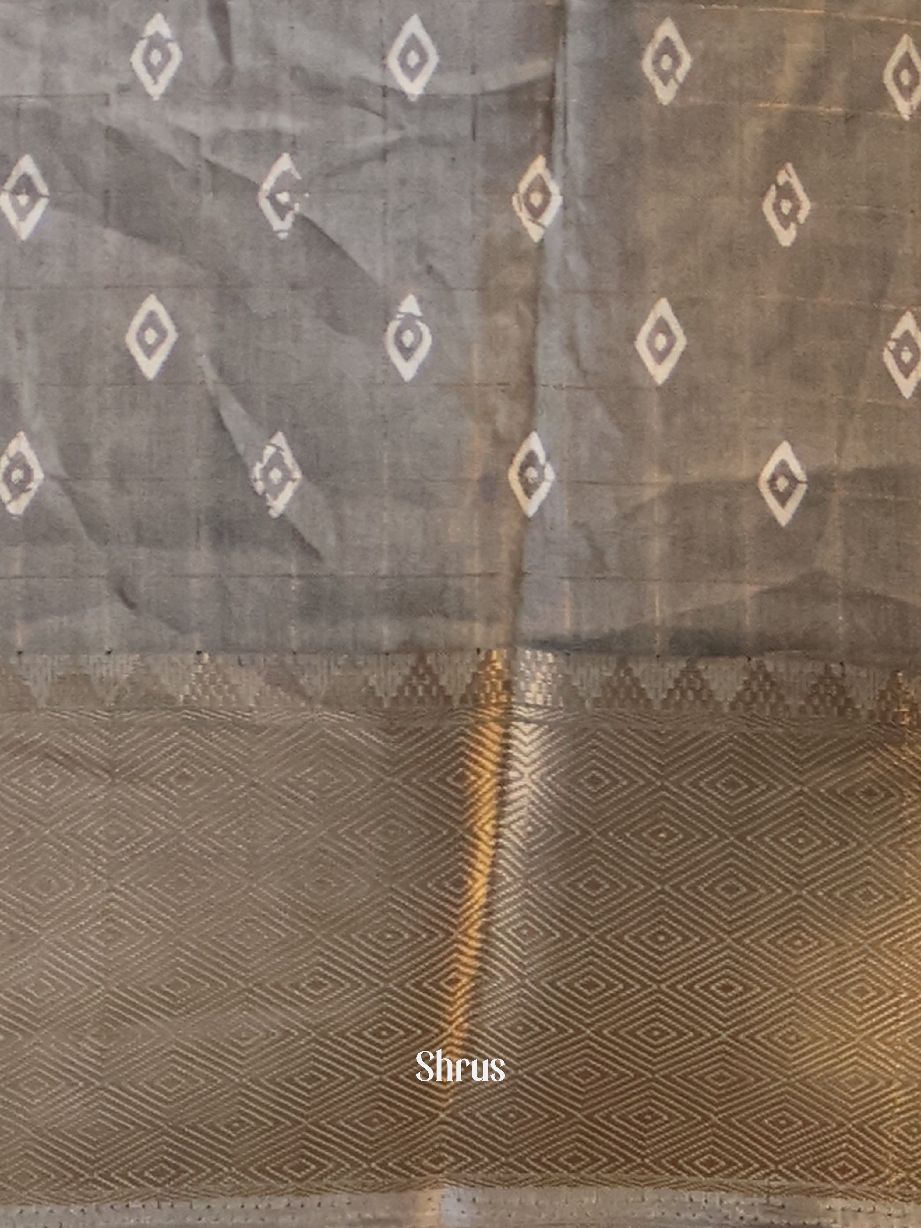 CIS20258 - Semi Crepe Saree - Shop on Shrus.com