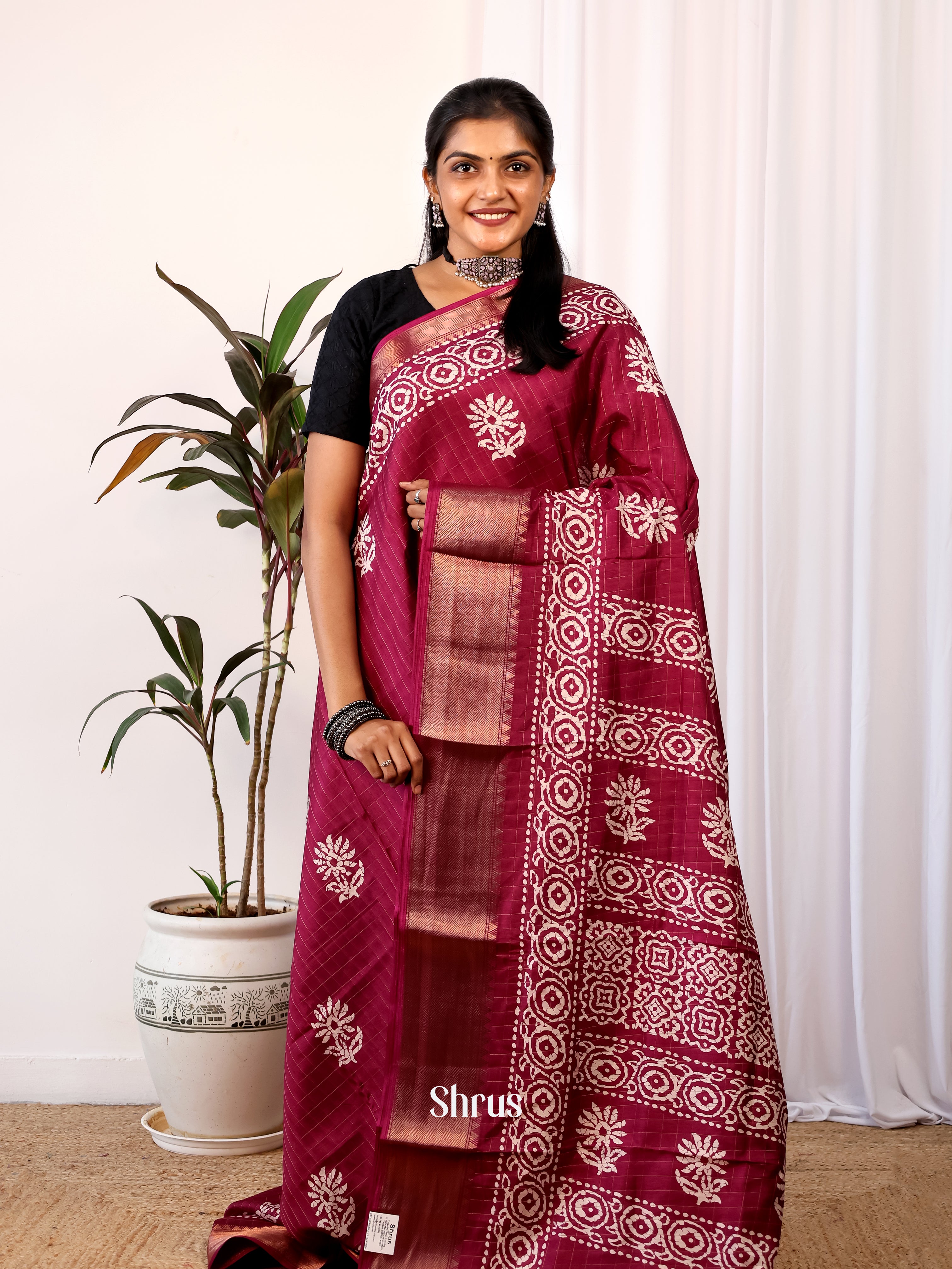 CIS20280 - Semi Crepe Saree - Shop on Shrus.com