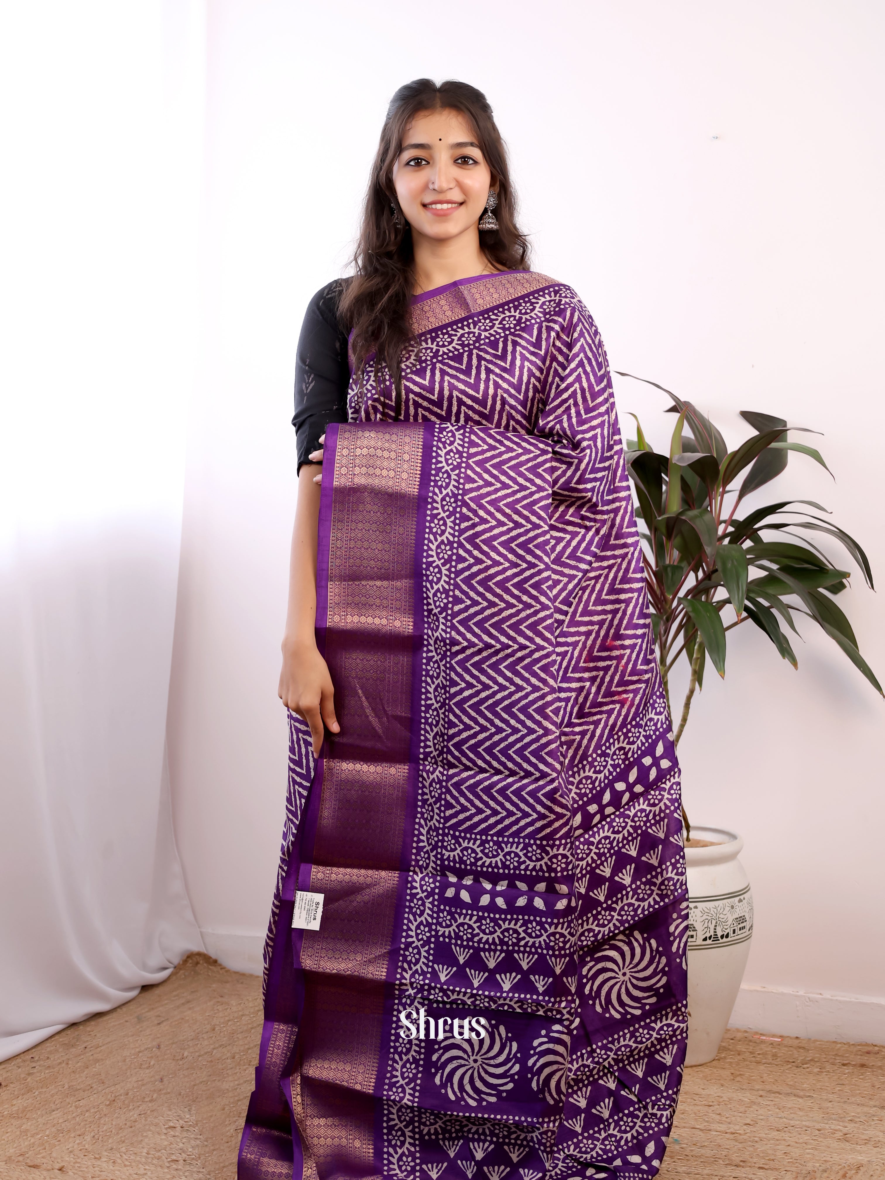 CIS20302 - Semi Crepe Saree - Shop on Shrus.com