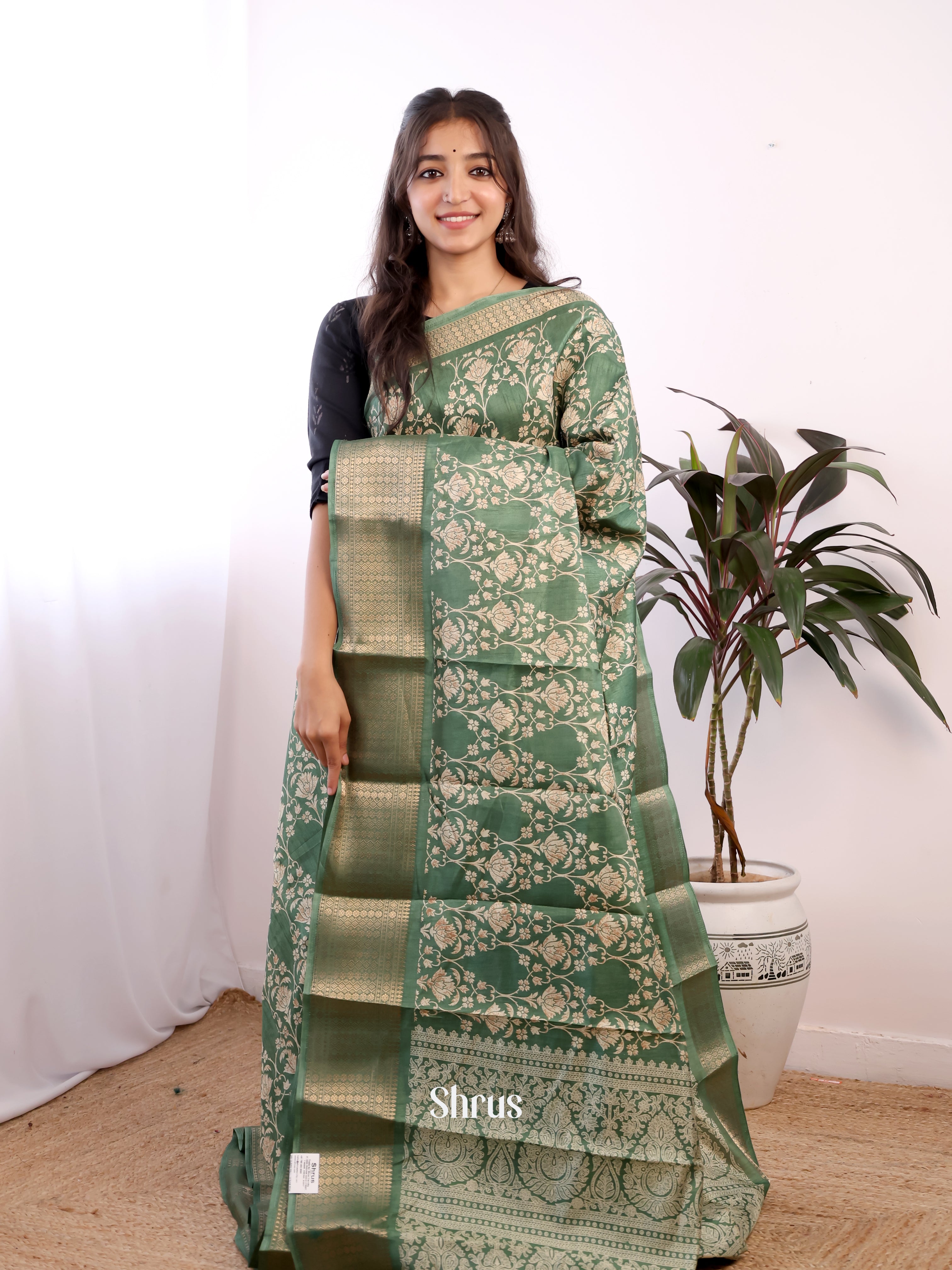 CIS20314 - Semi Crepe Saree - Shop on Shrus.com