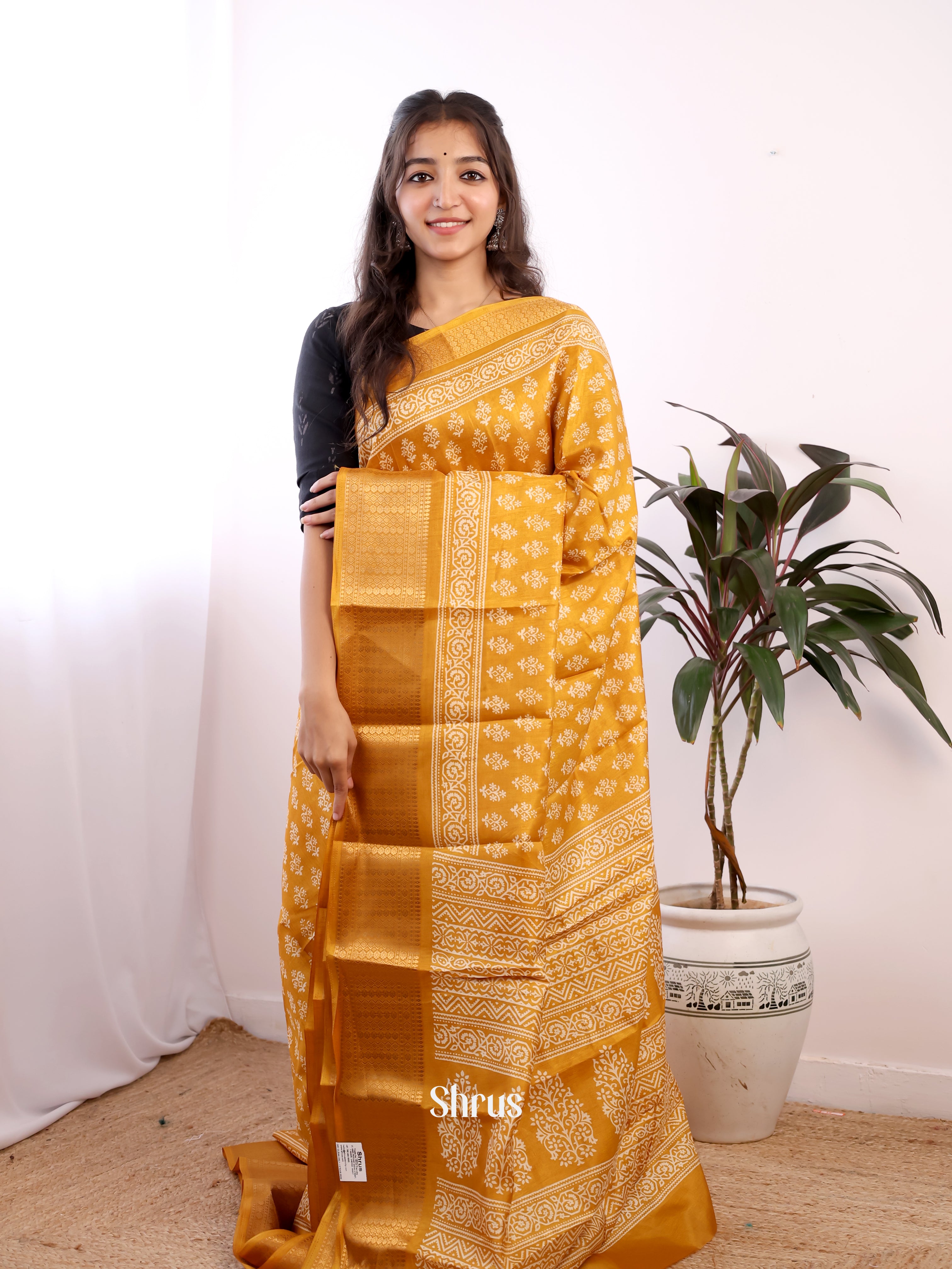 CIS20356 - Semi Crepe Saree - Shop on Shrus.com