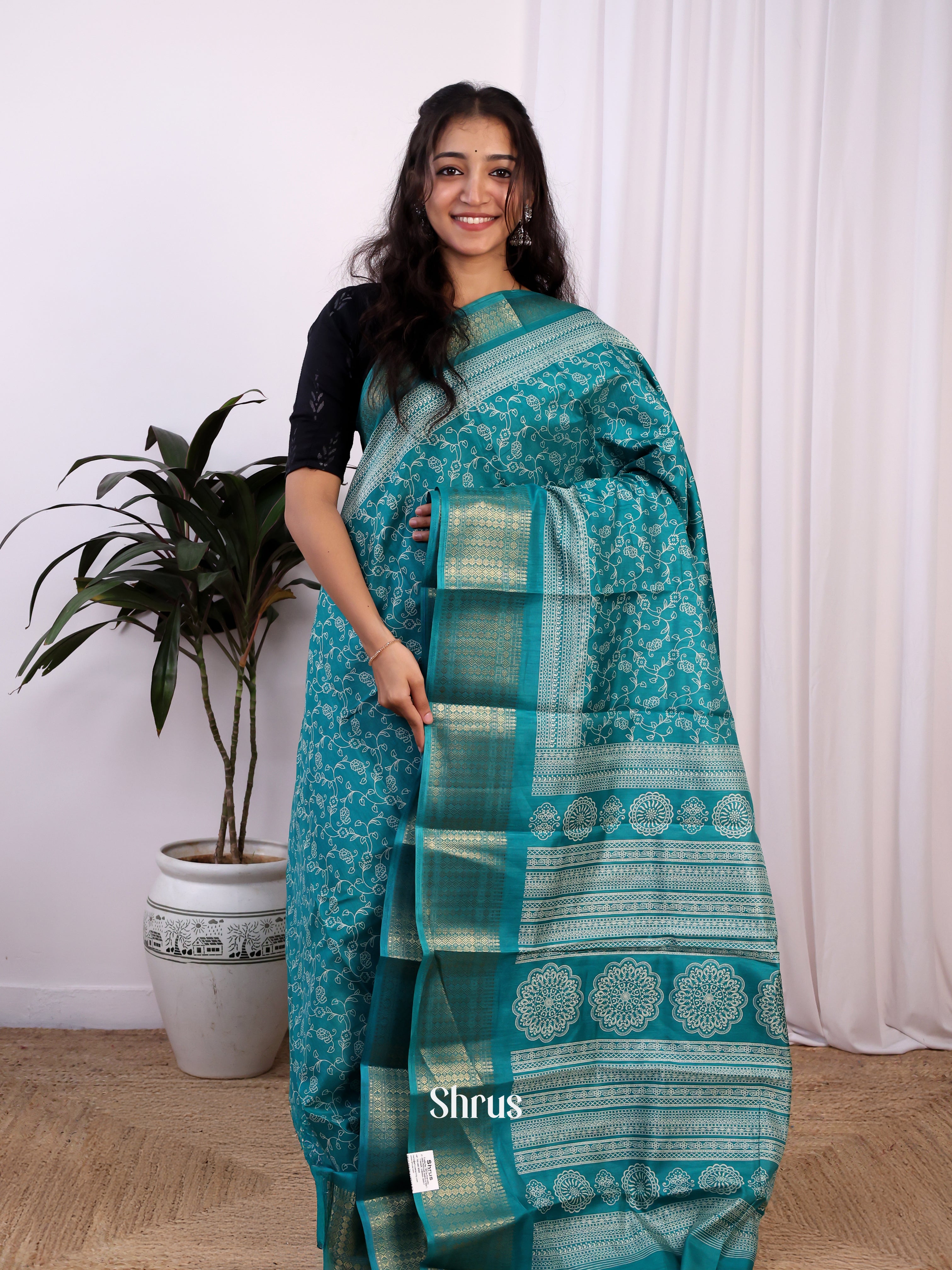 CIS20367 - Semi Crepe Saree - Shop on Shrus.com