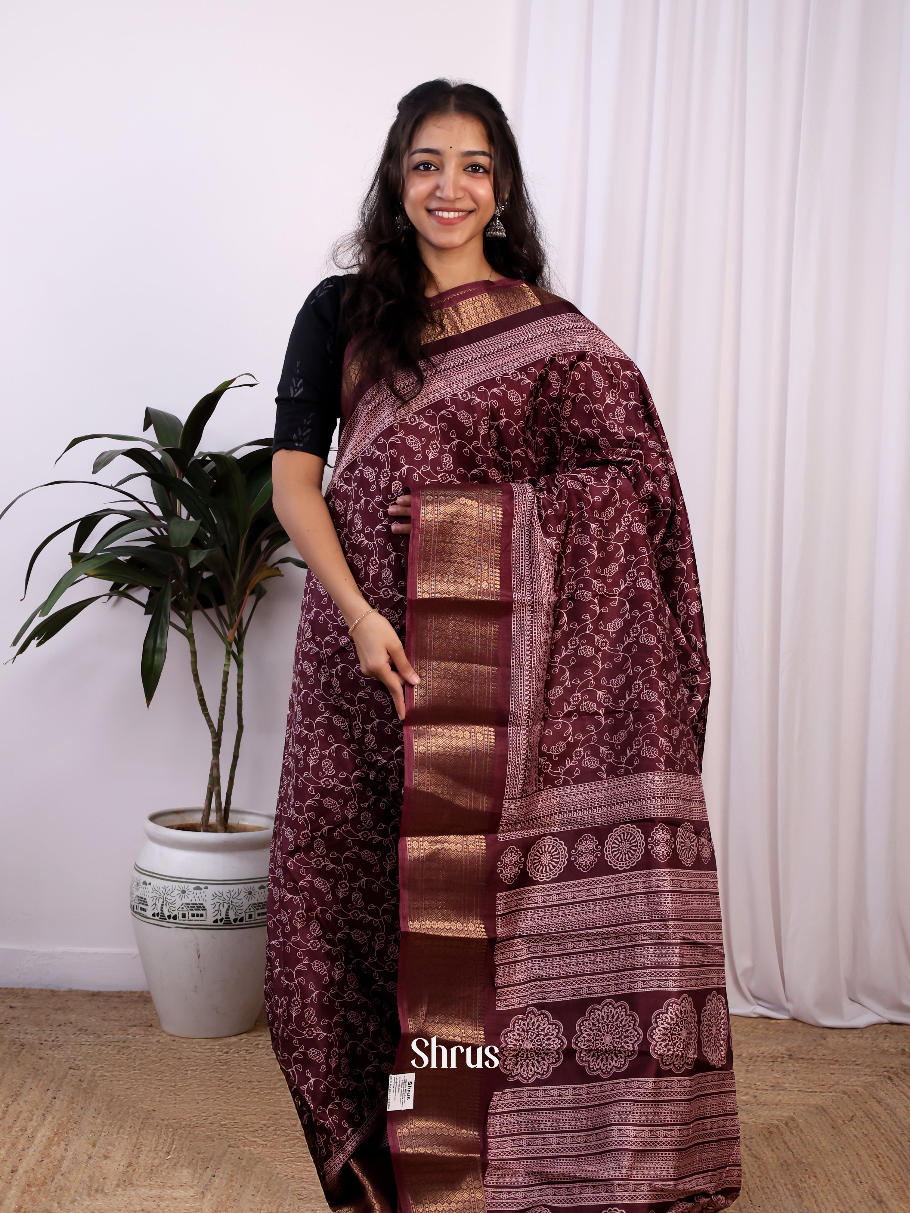 Brown - Semi Crepe Saree - Shop on Shrus.com