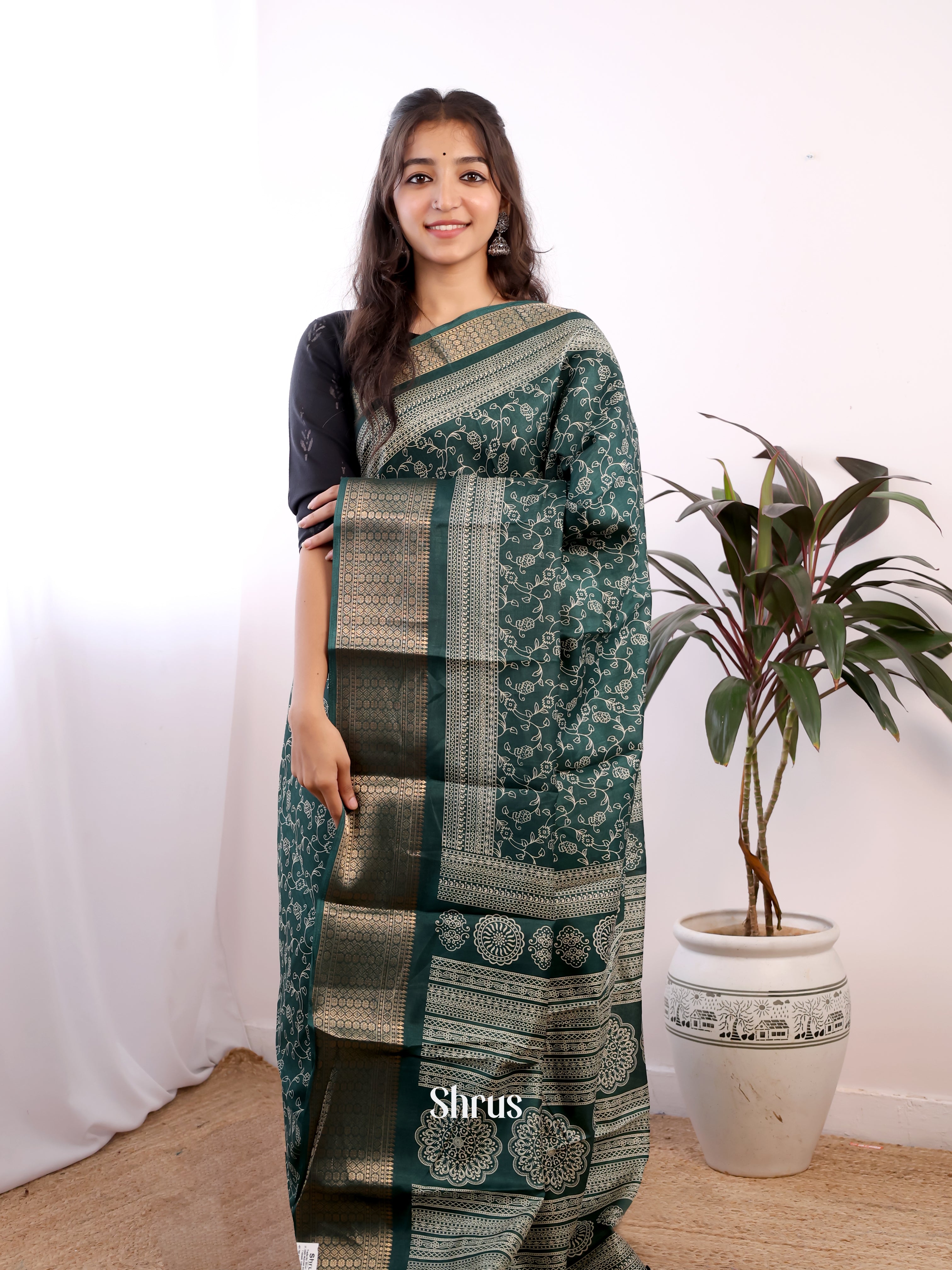 Green- Semi Crepe Saree - Shop on Shrus.com