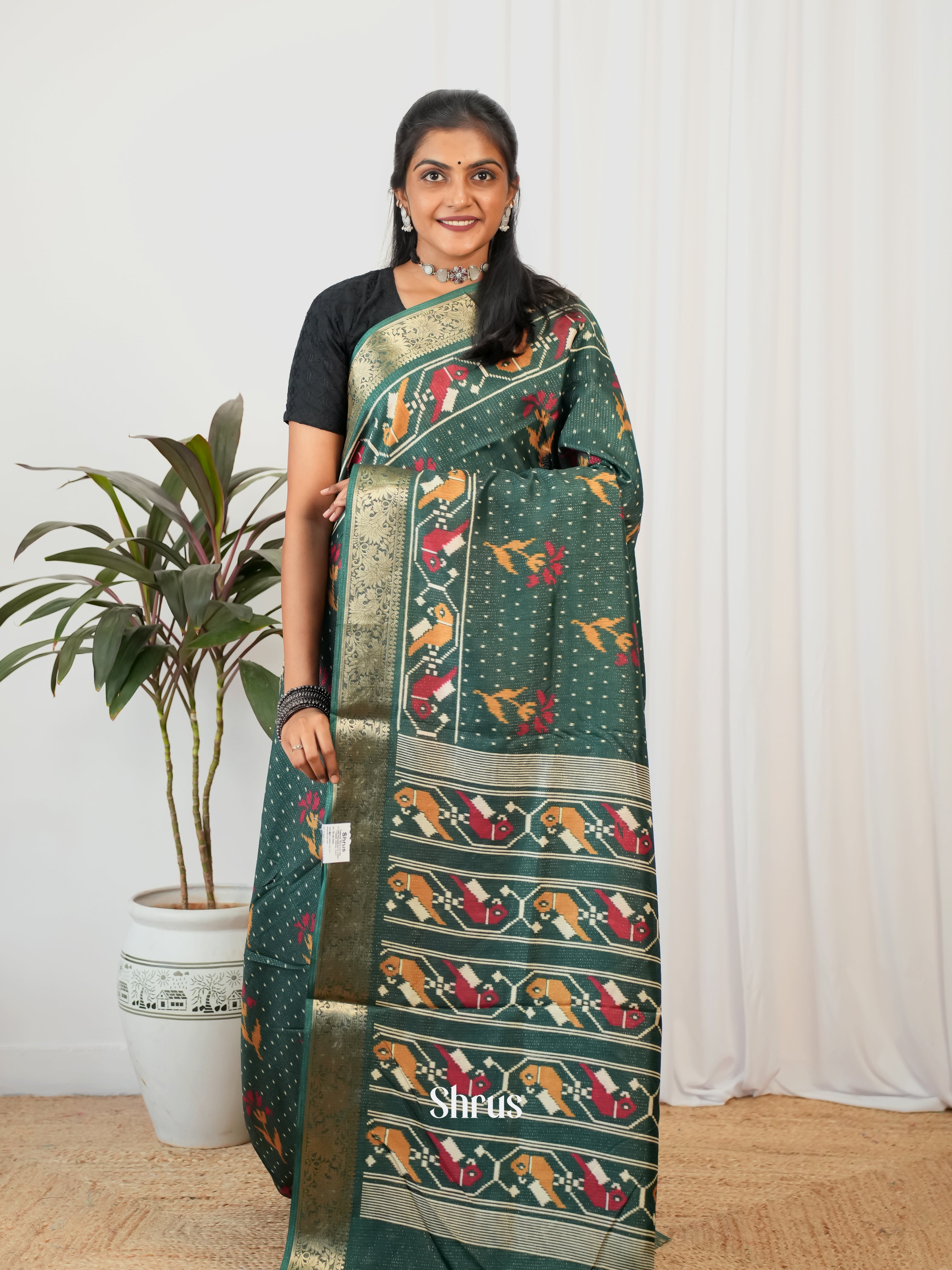 Green - Semi Crepe Saree - Shop on Shrus.com