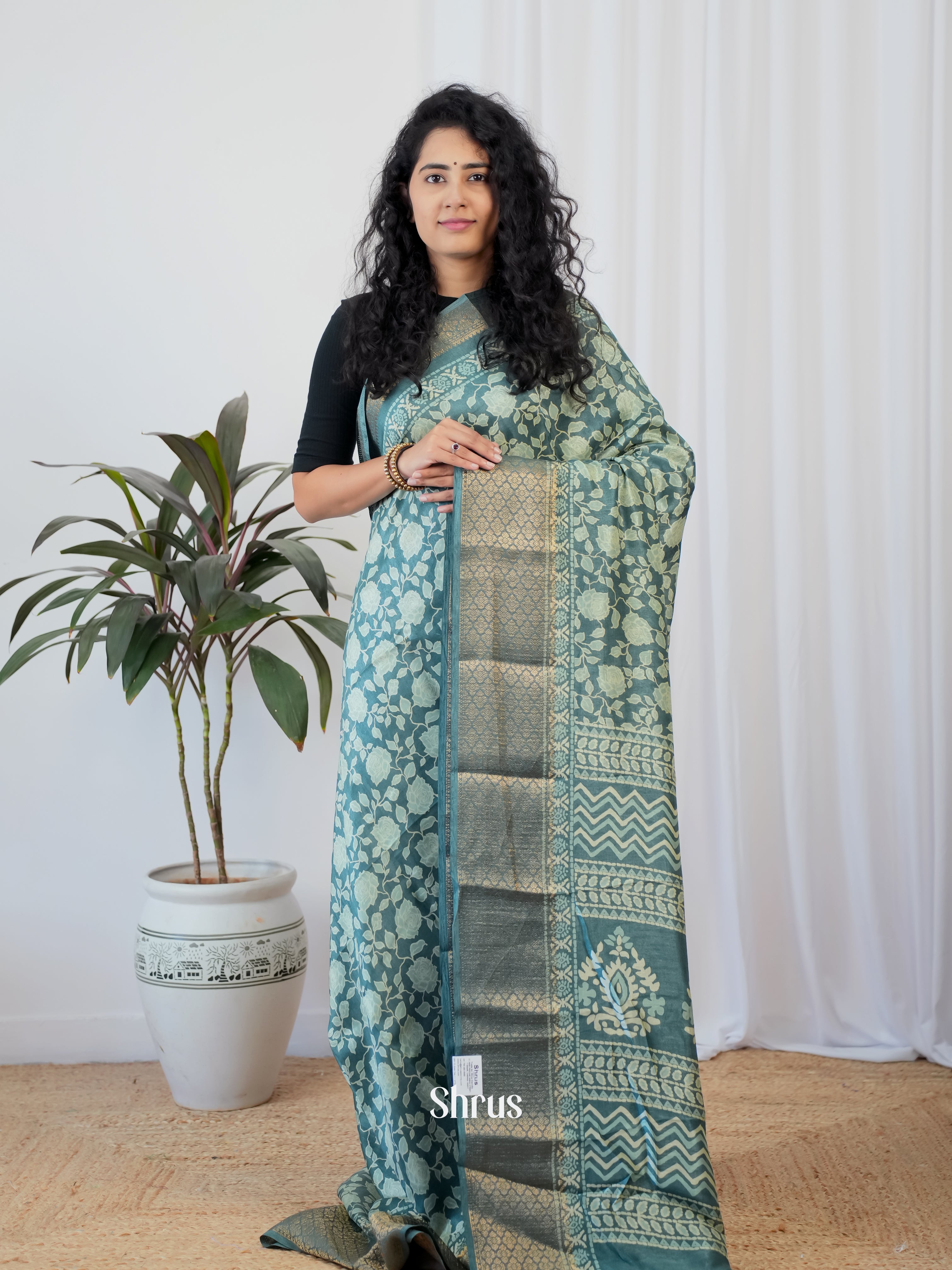 Greyish Green - Semi Crepe Saree - Shop on Shrus.com