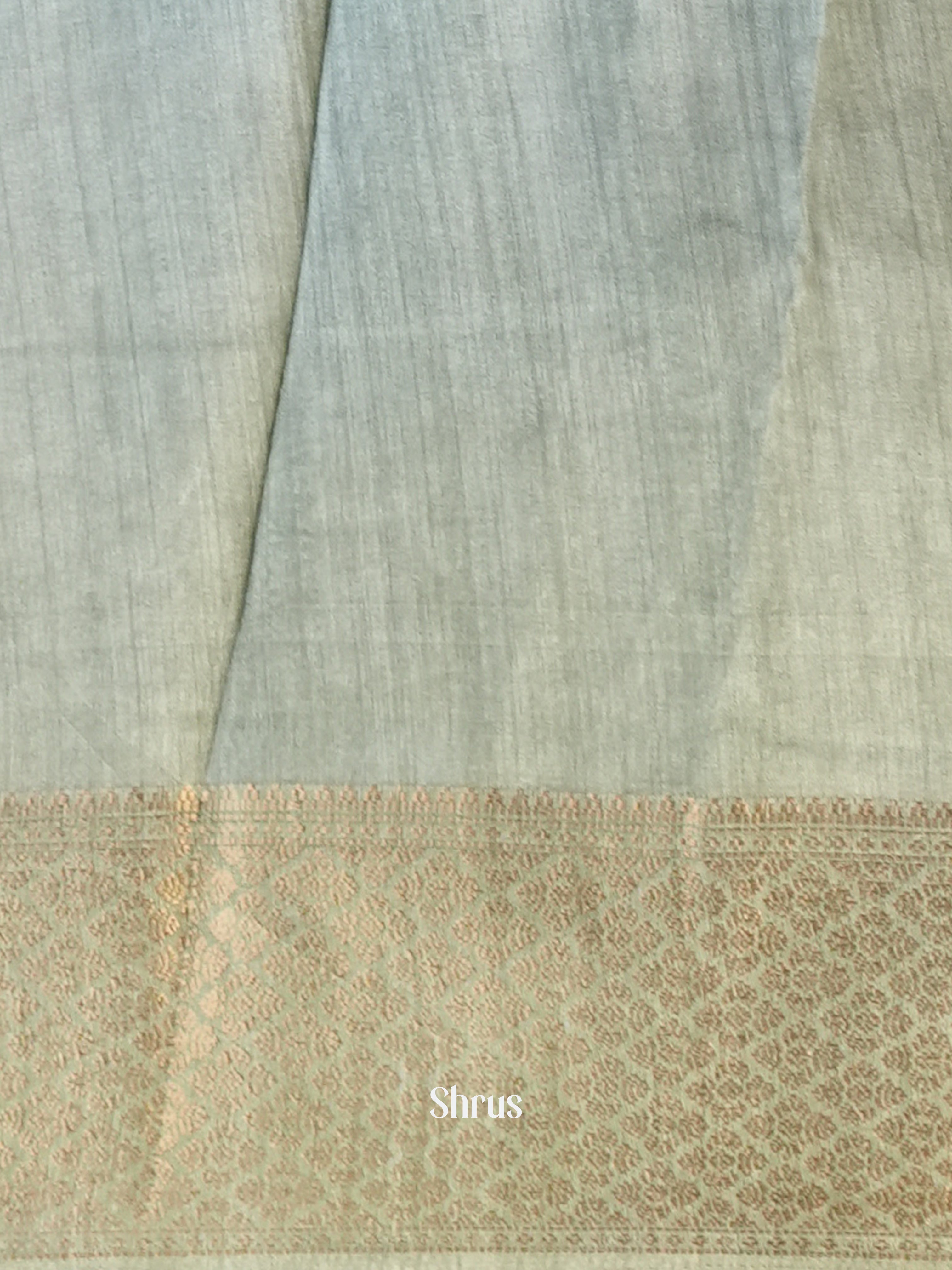 Green & Cream- Semi Crepe Saree - Shop on Shrus.com