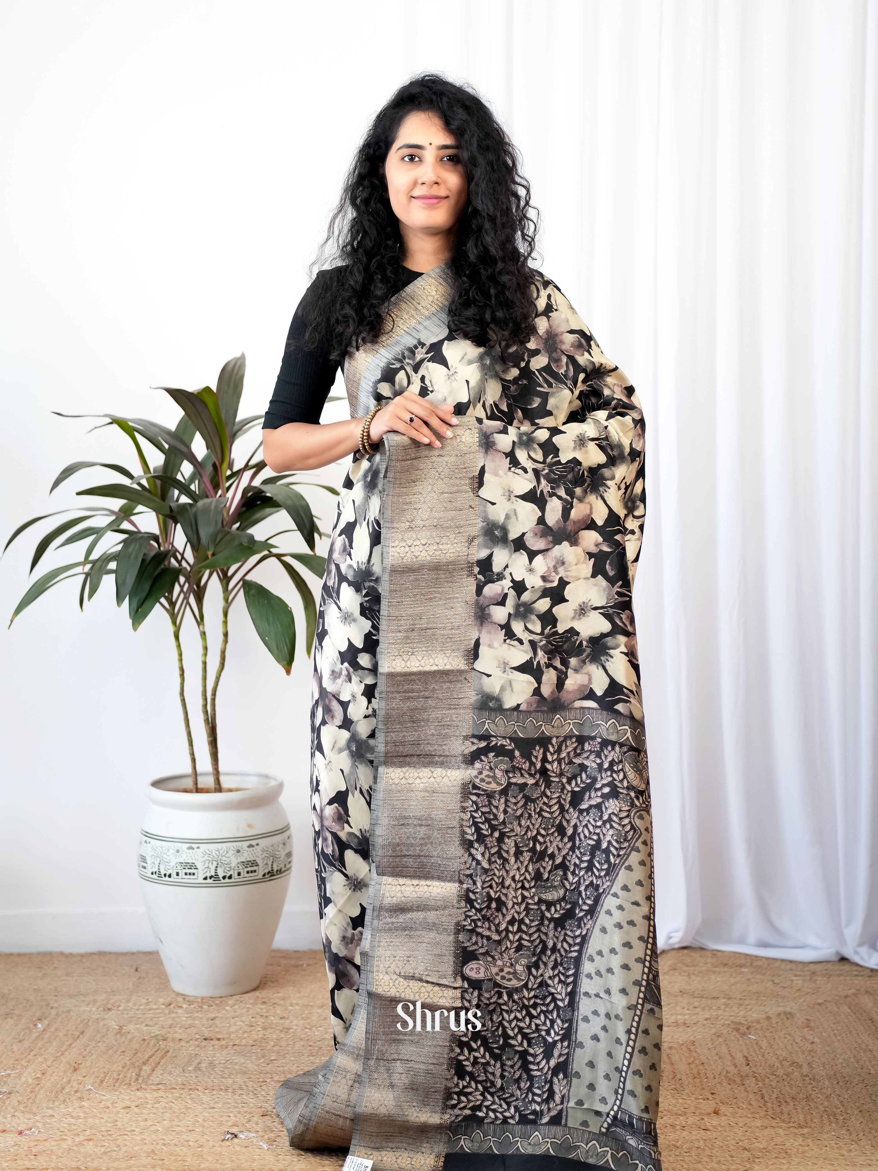 Black & Grey - Semi Crepe Saree - Shop on Shrus.com