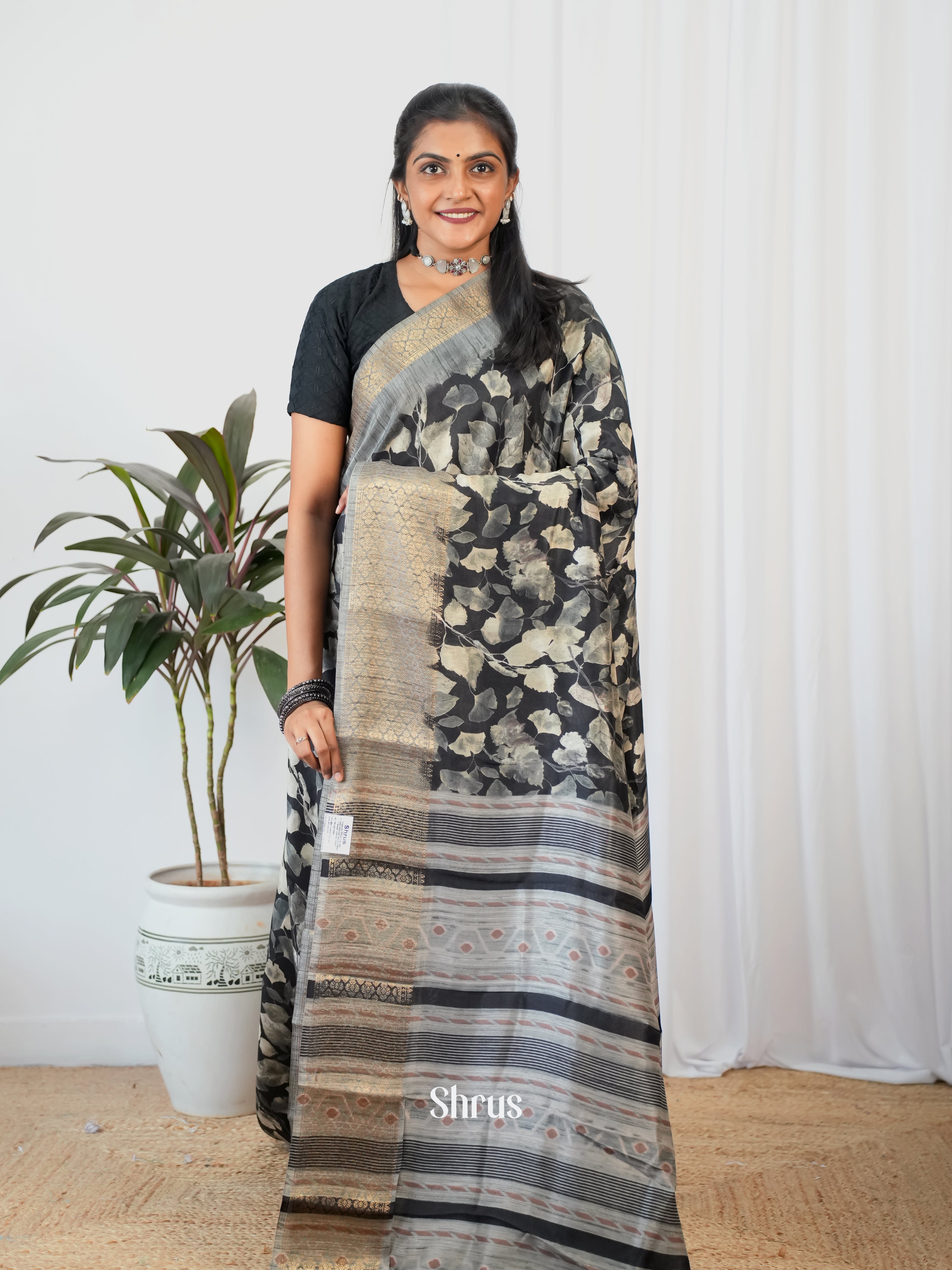 Black & Grey - Semi Crepe Saree - Shop on Shrus.com