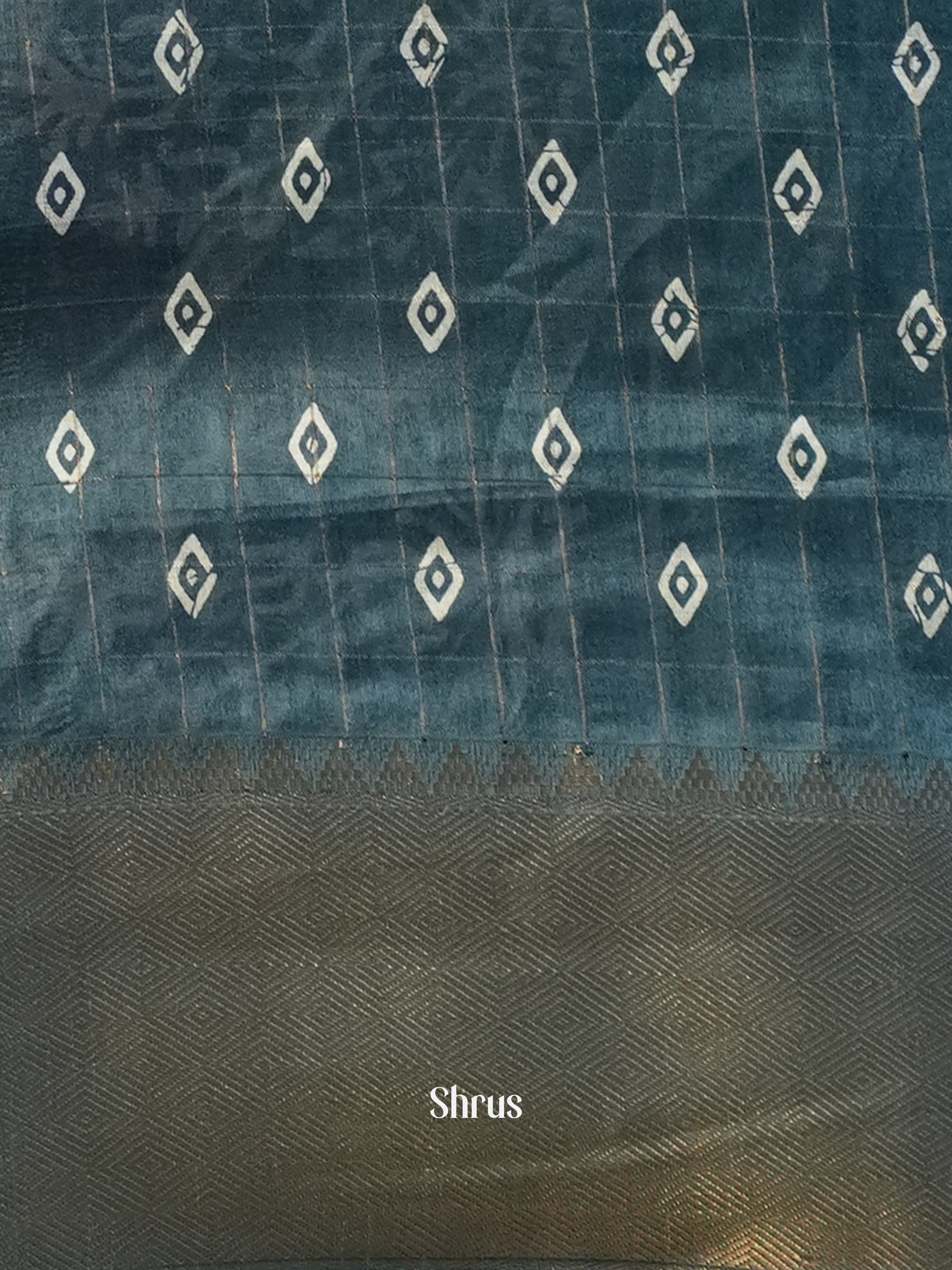 Grey- Semi Crepe Saree - Shop on Shrus.com