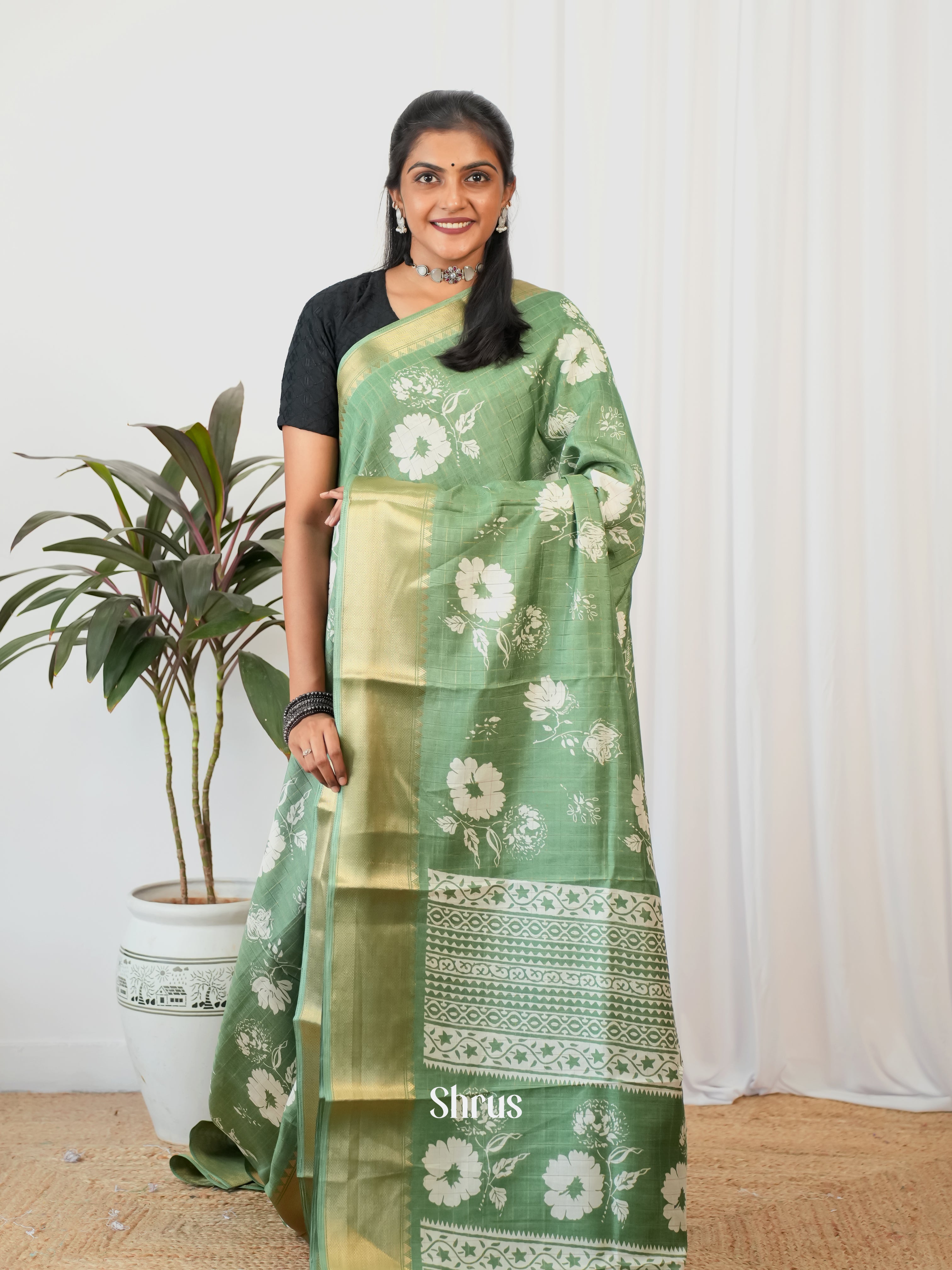 Green - Semi Crepe Saree - Shop on Shrus.com