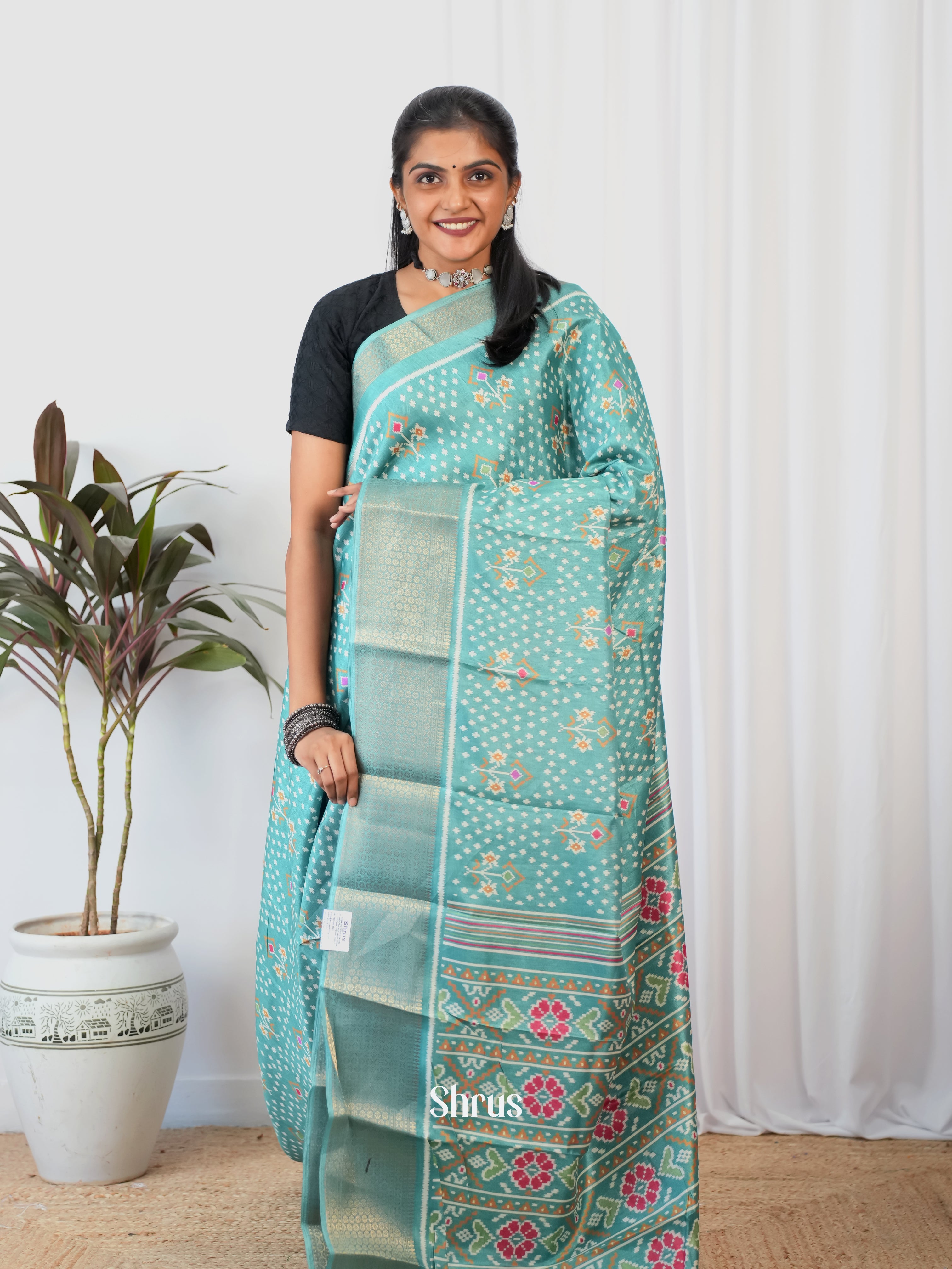 Green - Semi Crepe Saree - Shop on Shrus.com