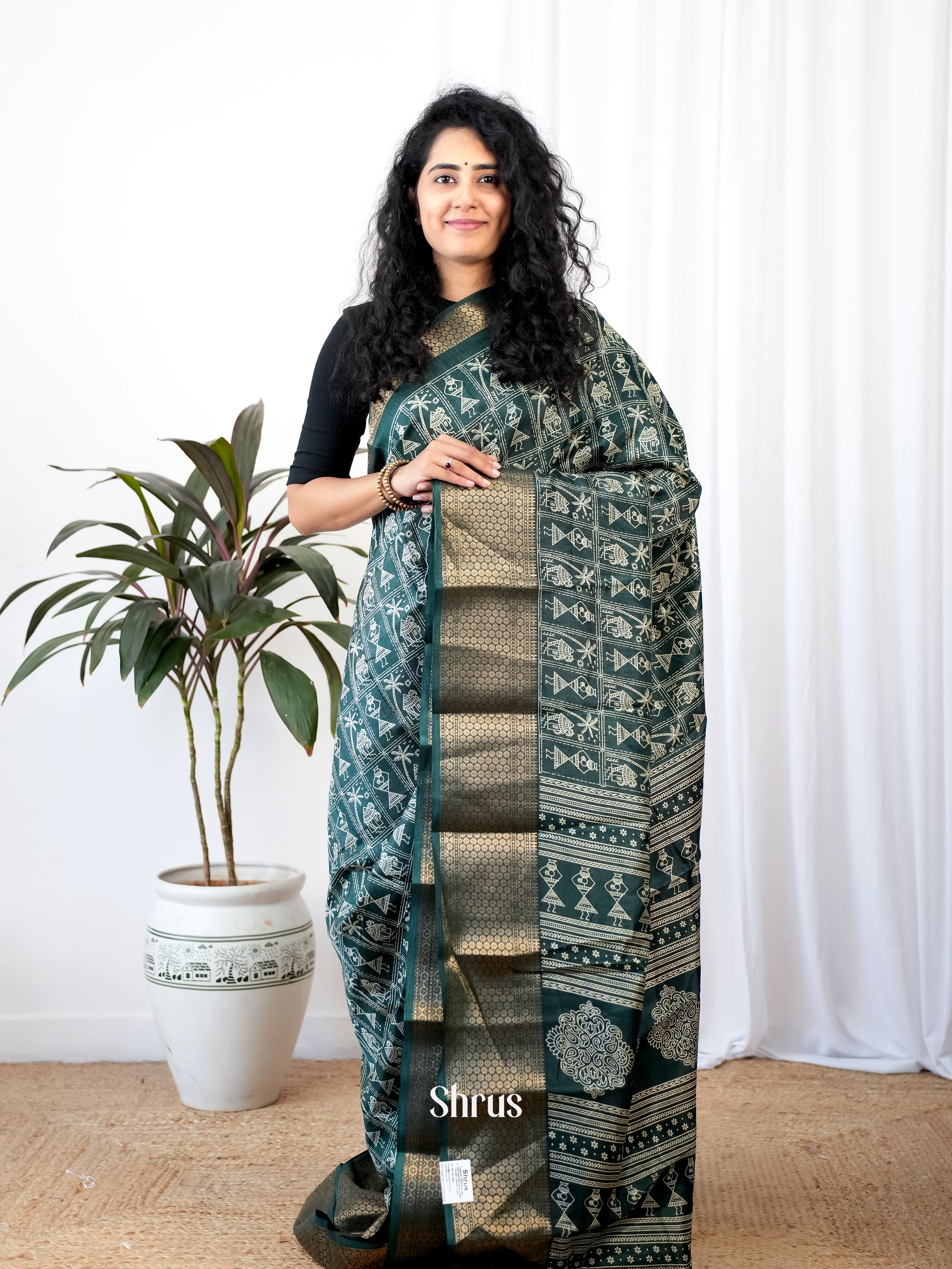 Green- Semi Crepe Saree - Shop on Shrus.com