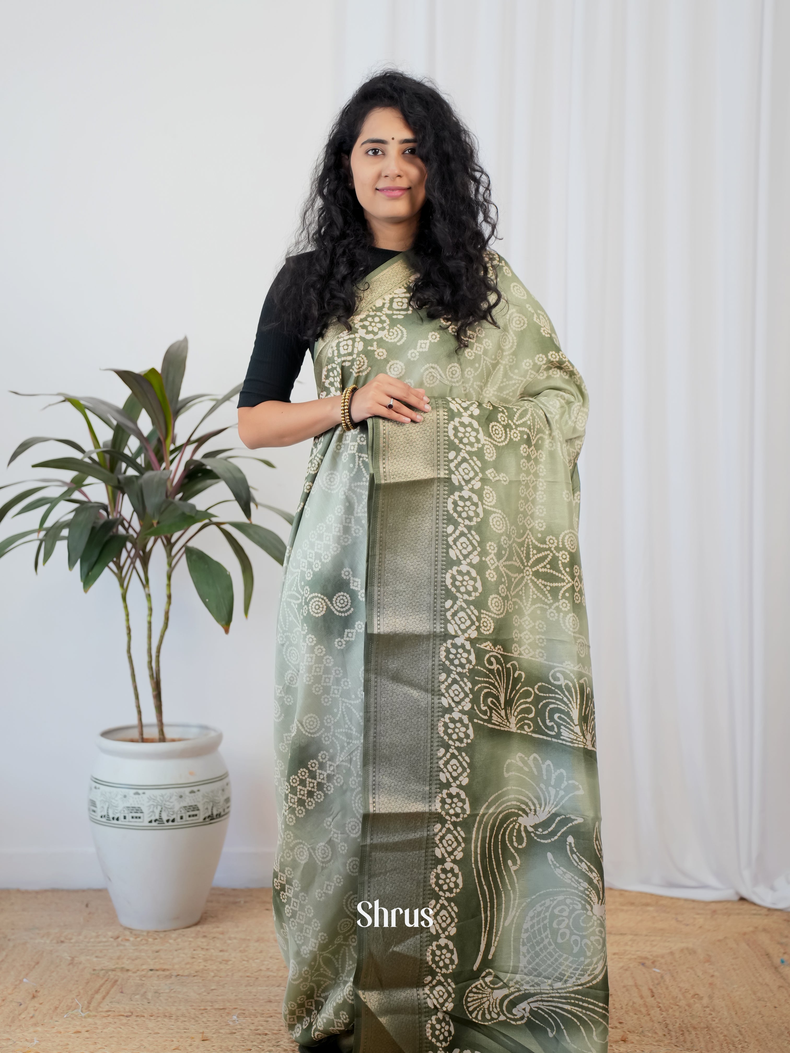 Green - Semi Crepe Saree - Shop on Shrus.com