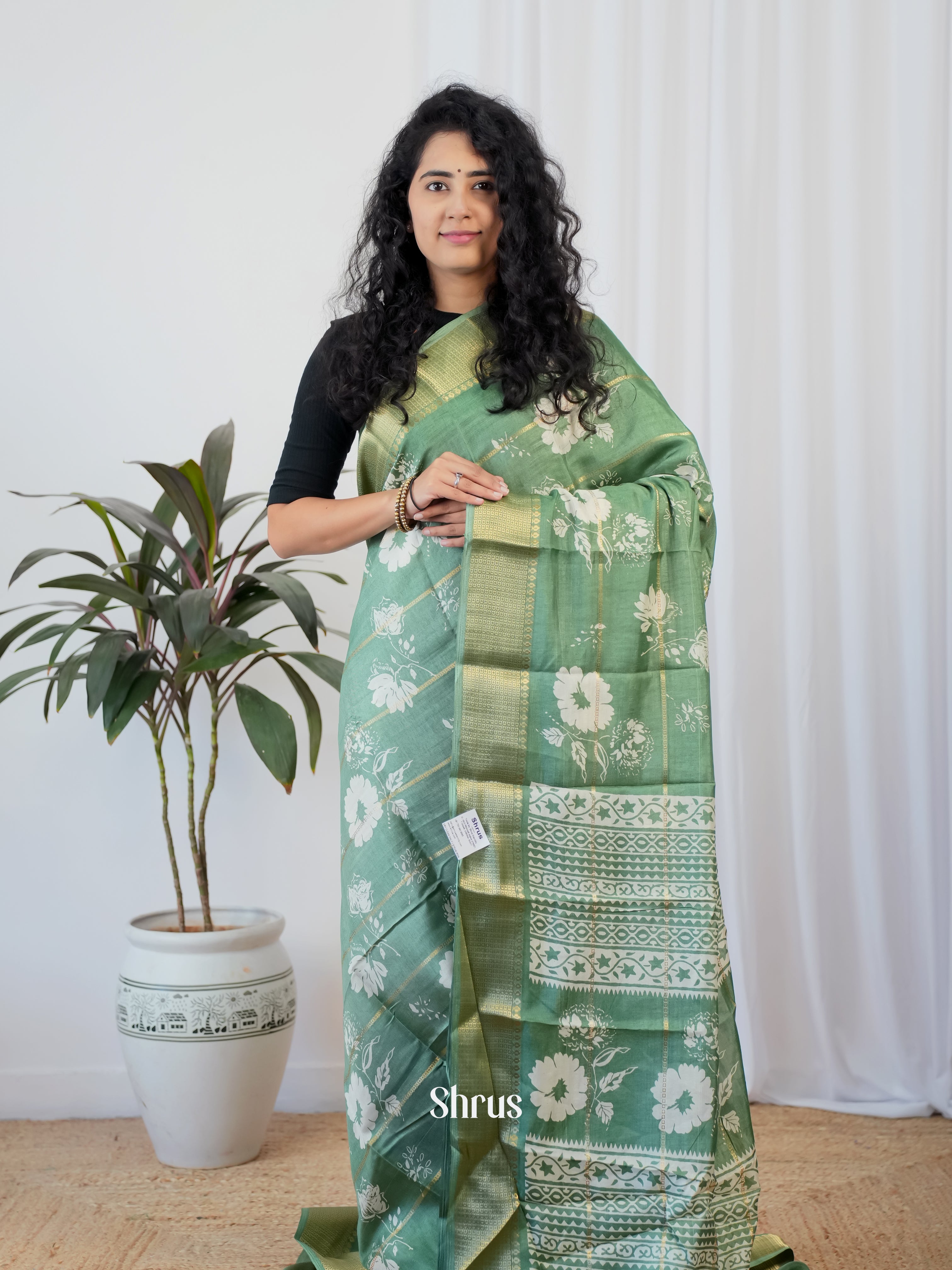 Green - Semi Crepe Saree - Shop on Shrus.com