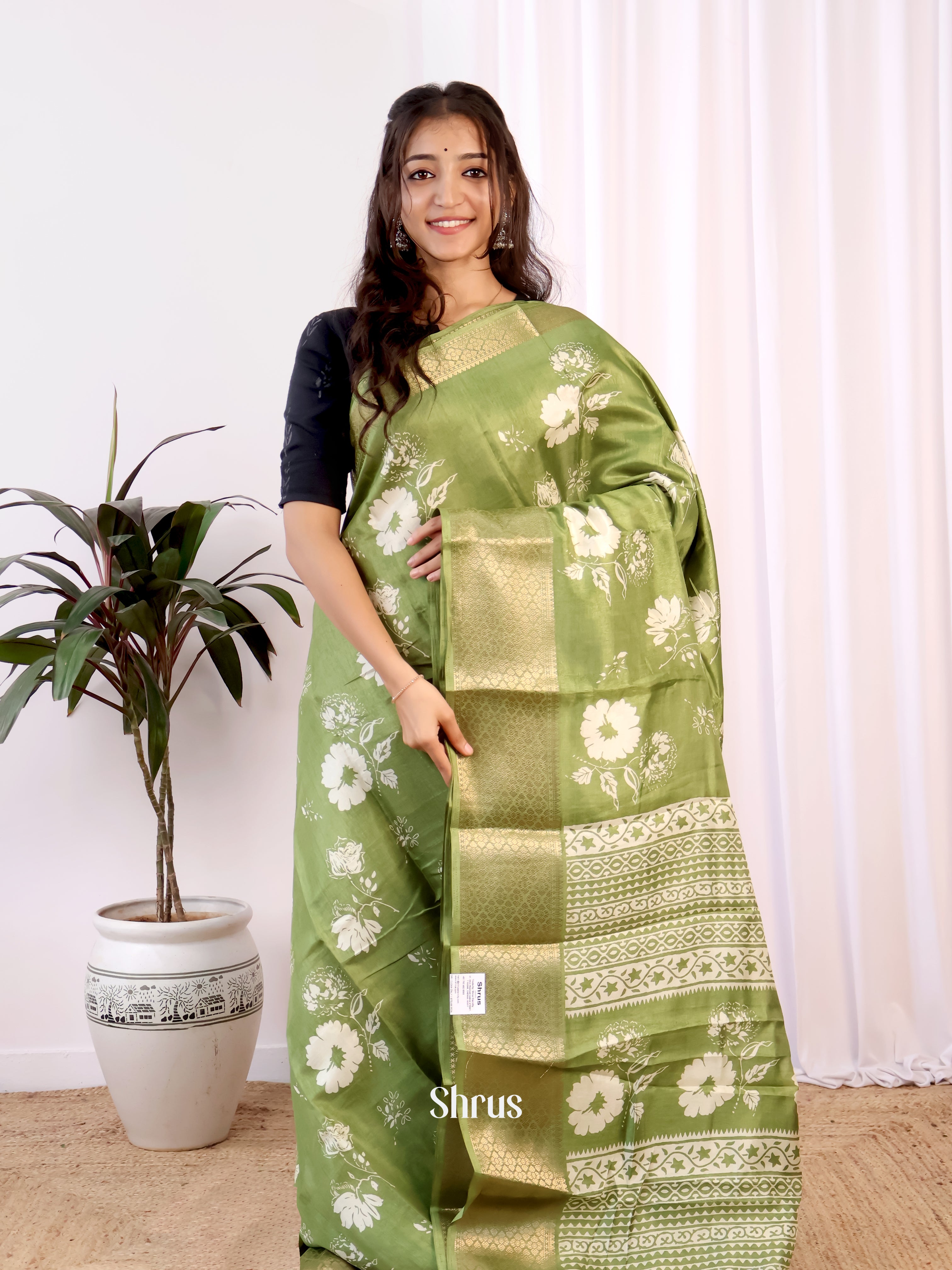 Green - Semi Crepe Saree - Shop on Shrus.com