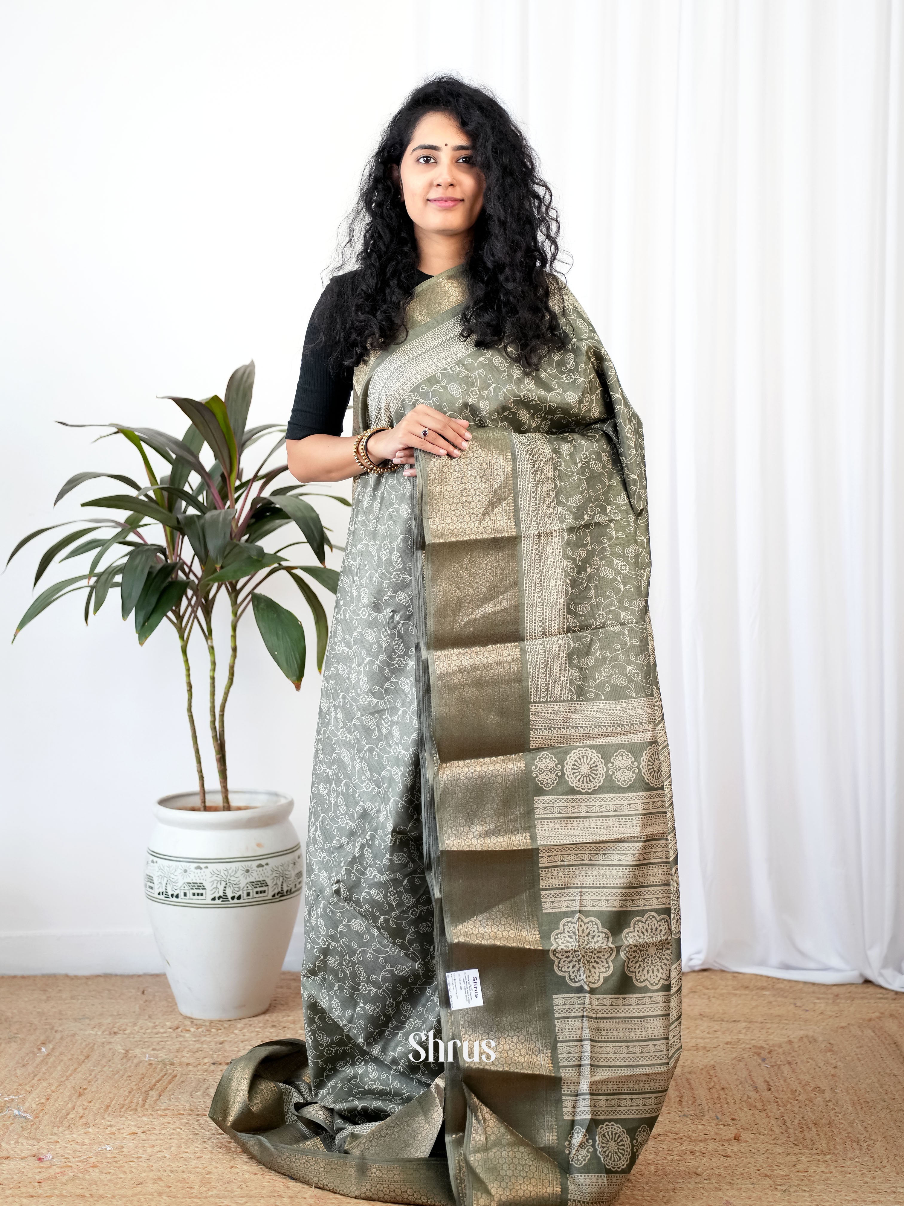Grey Green- Semi Crepe Saree - Shop on Shrus.com
