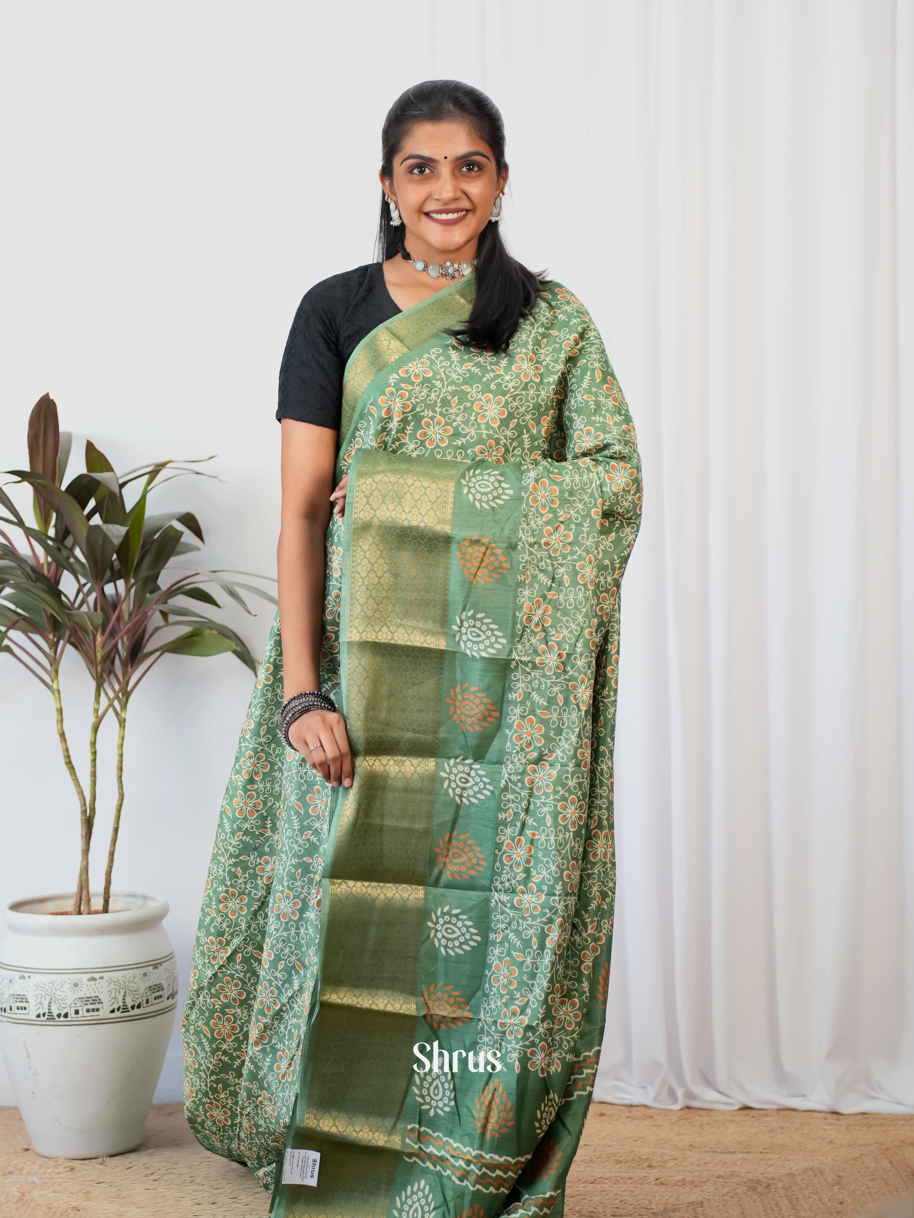Green- Semi Crepe Saree - Shop on Shrus.com